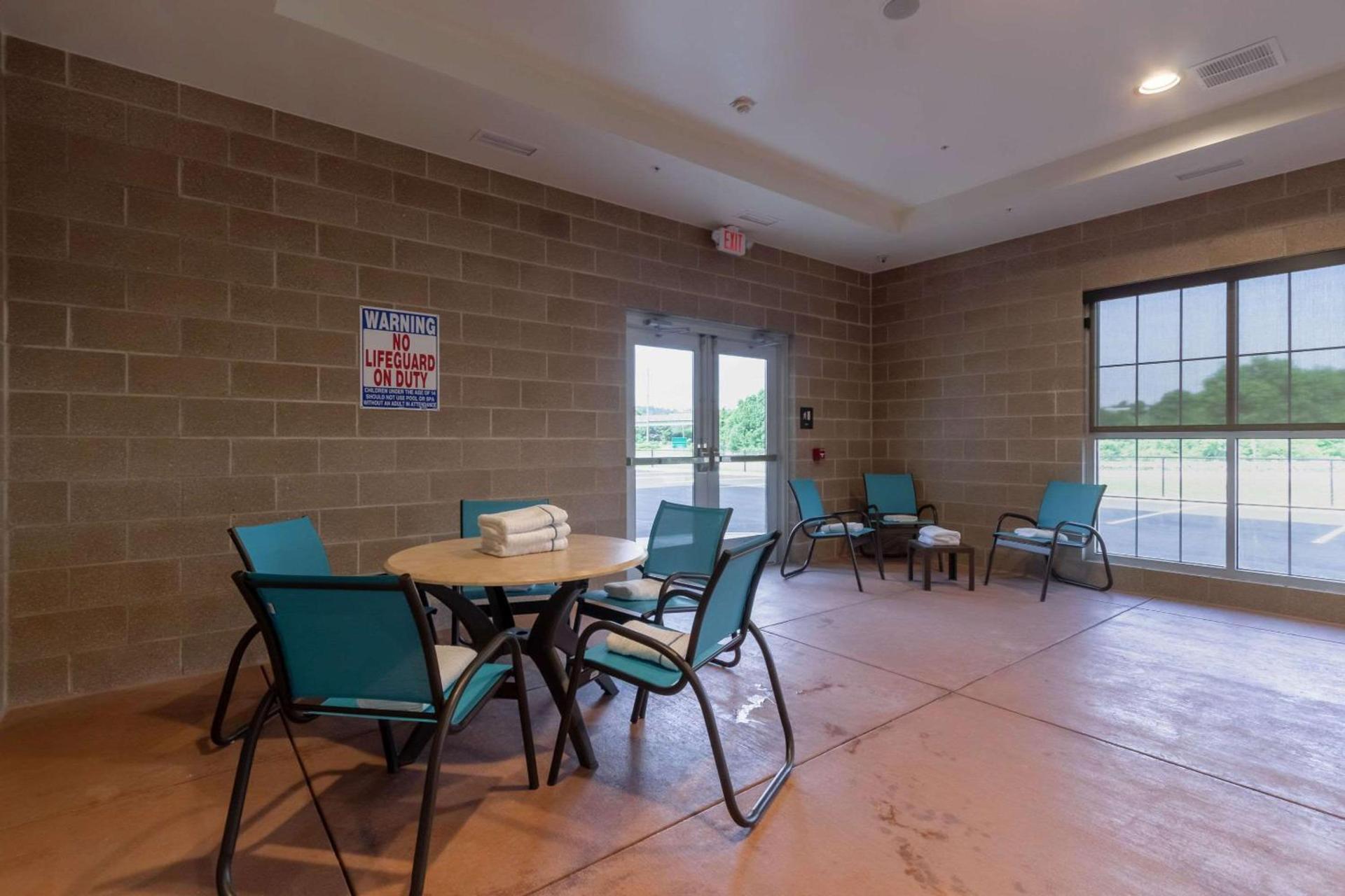 Comfort Inn & Suites - Harrisburg Airport - Hershey South photo 23