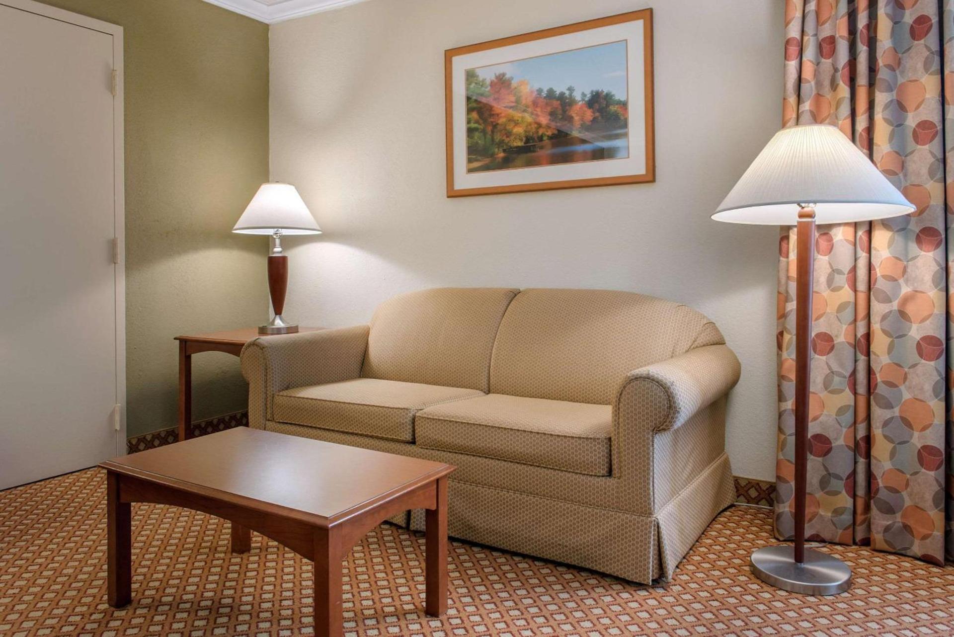 Quality Hotel Conference Center Cincinnati Blue Ash photo 18