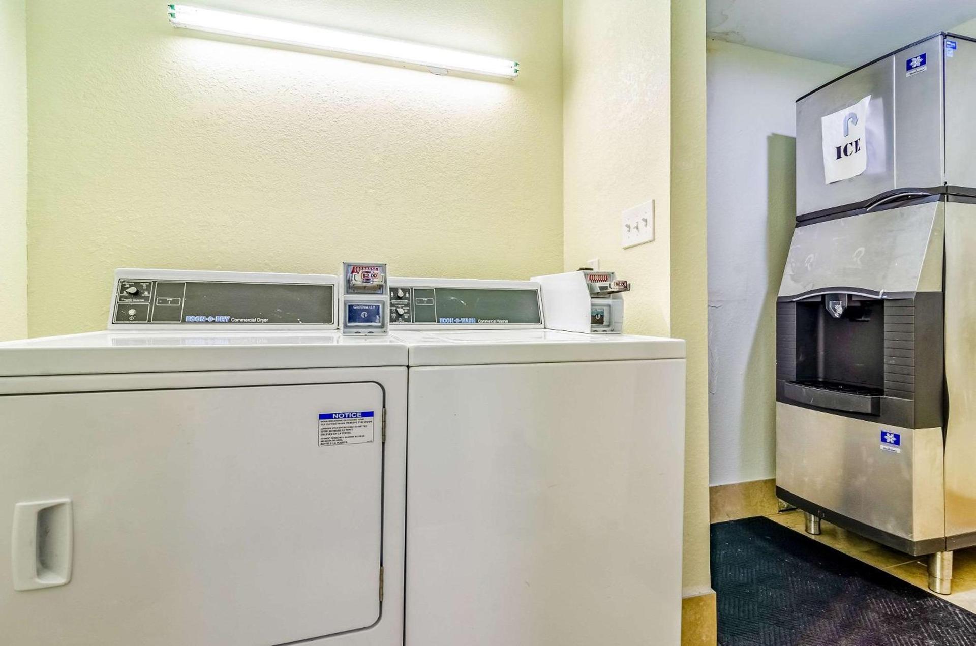 Quality Inn & Suites Creedmoor - Butner photo 3