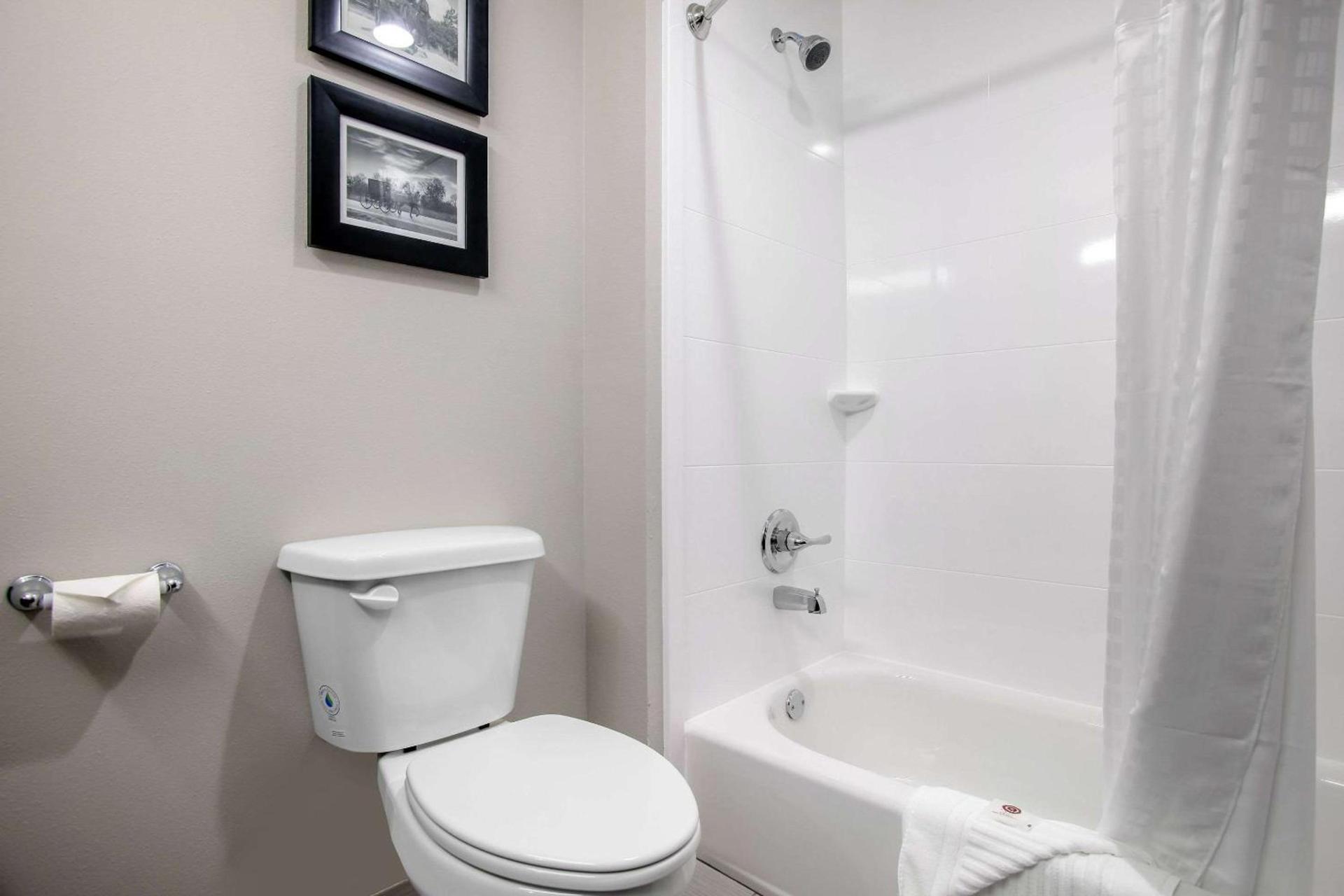 Holiday Inn Express & Suites Tulsa East - Catoosa by IHG photo 5