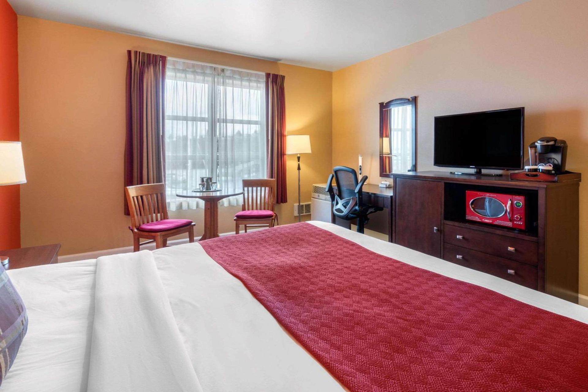 Inn at Port Gardner-Everett Waterfront, an Ascend Collection Hotel photo 30