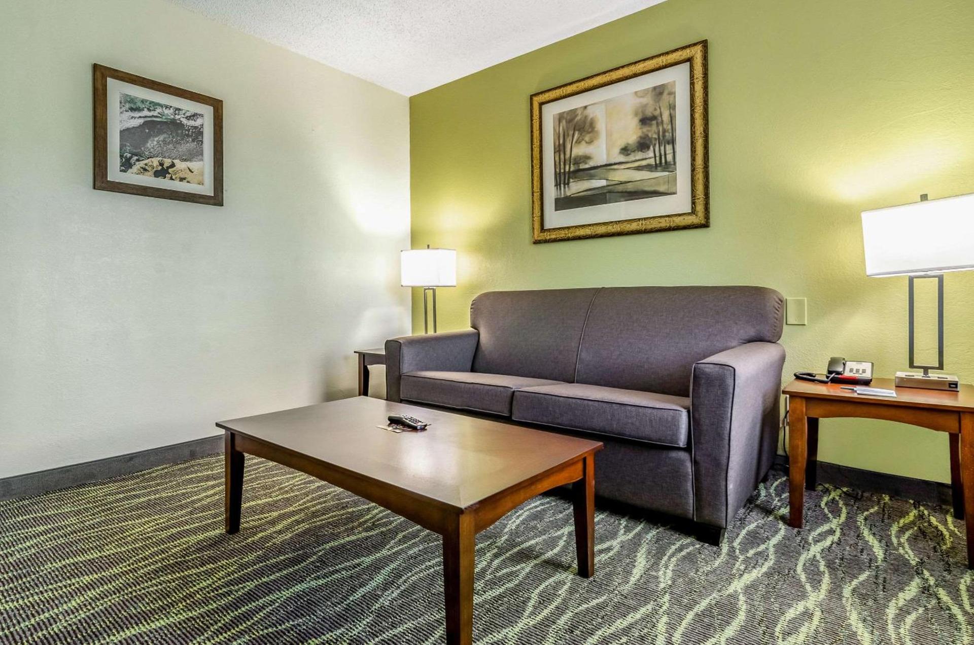 Quality Inn & Suites Creedmoor - Butner photo 27
