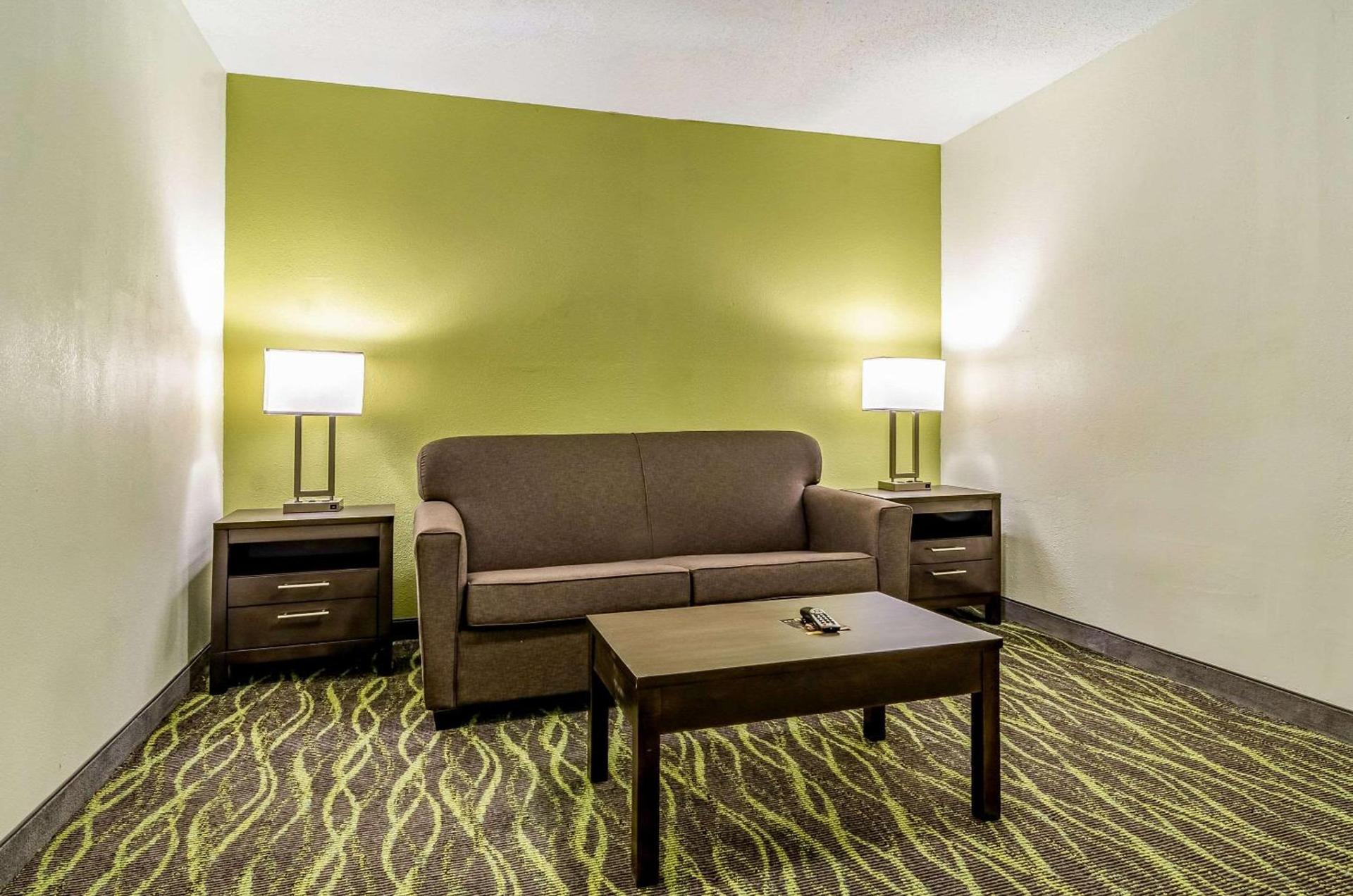 Quality Inn & Suites Creedmoor - Butner photo 35