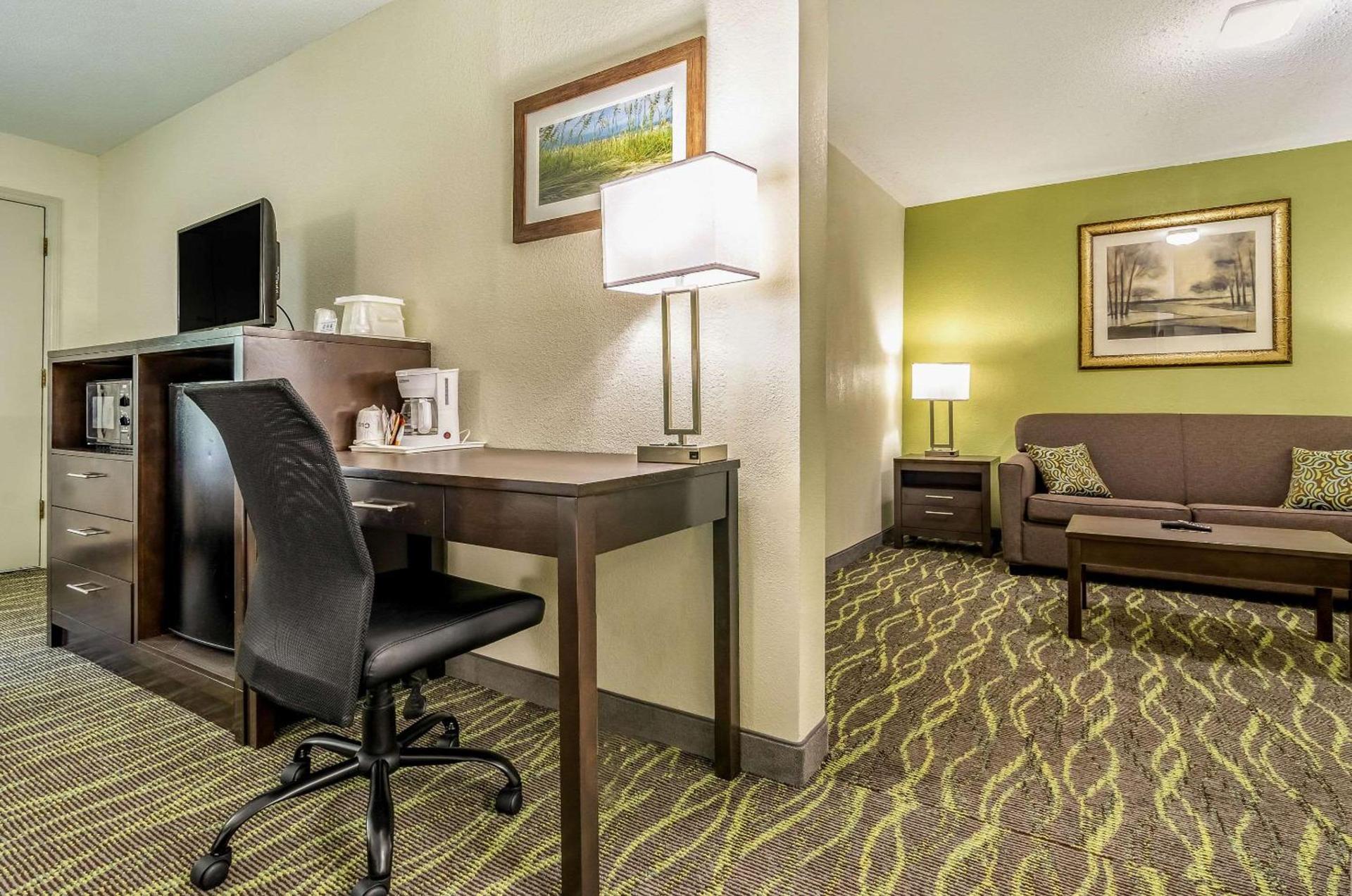Quality Inn & Suites Creedmoor - Butner photo 21