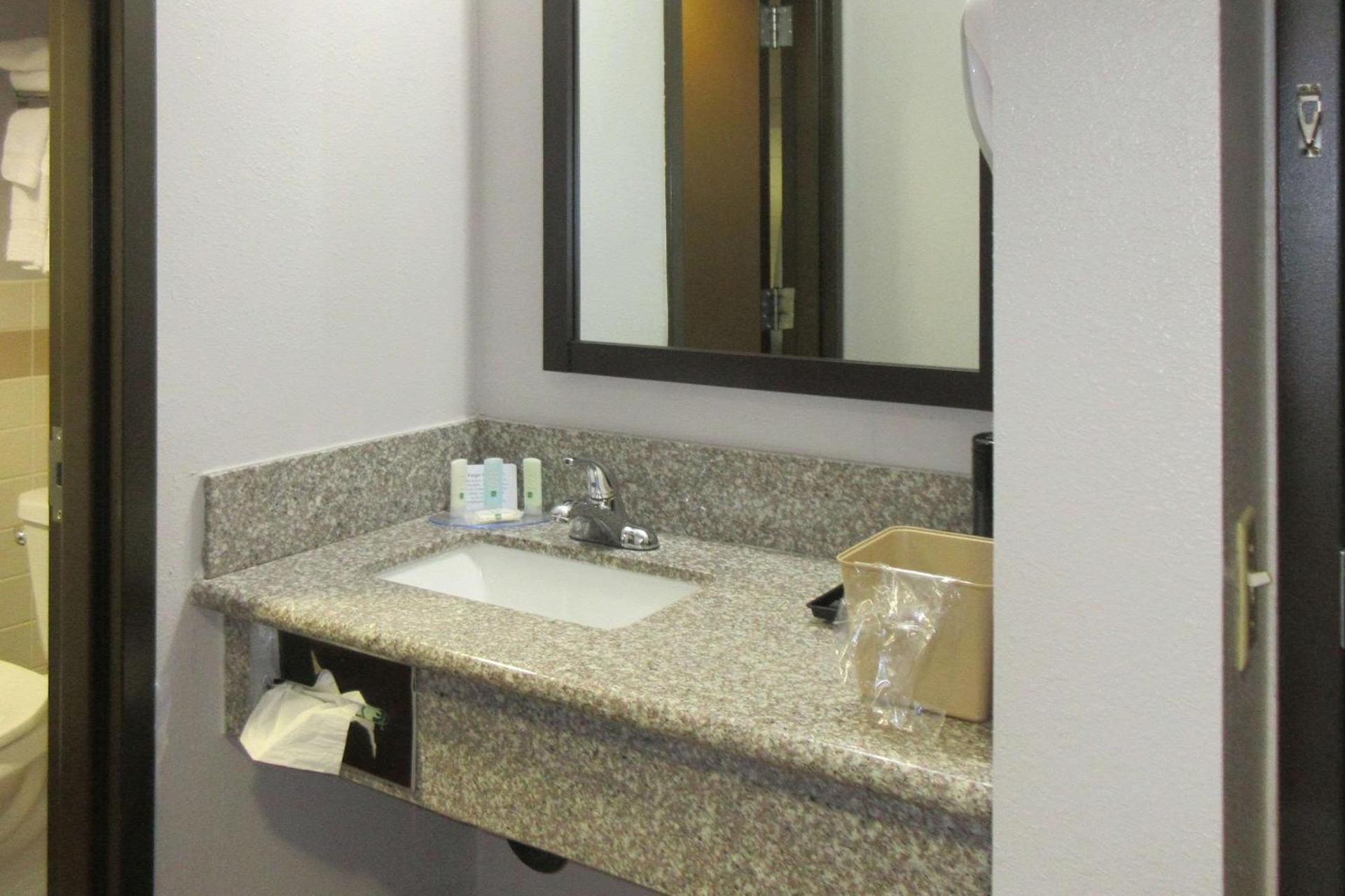 Quality Inn Spanish Fork North photo 4
