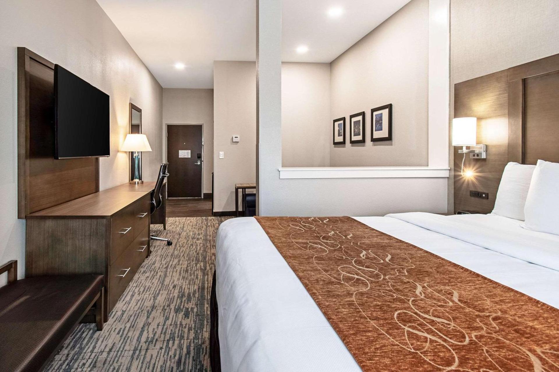 Comfort Suites Grove City - Columbus South photo 19