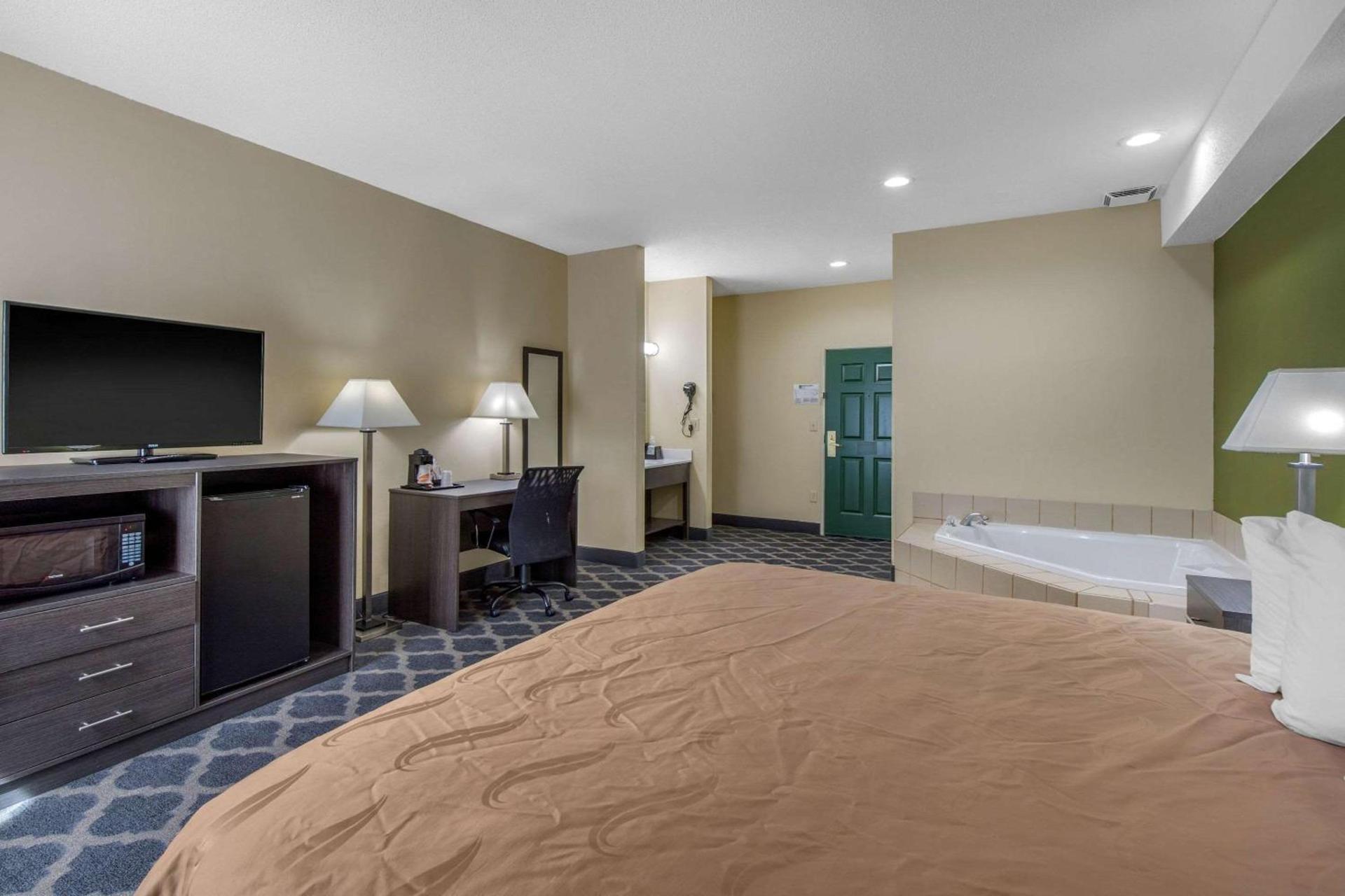 Quality Inn Kingstree North photo 17