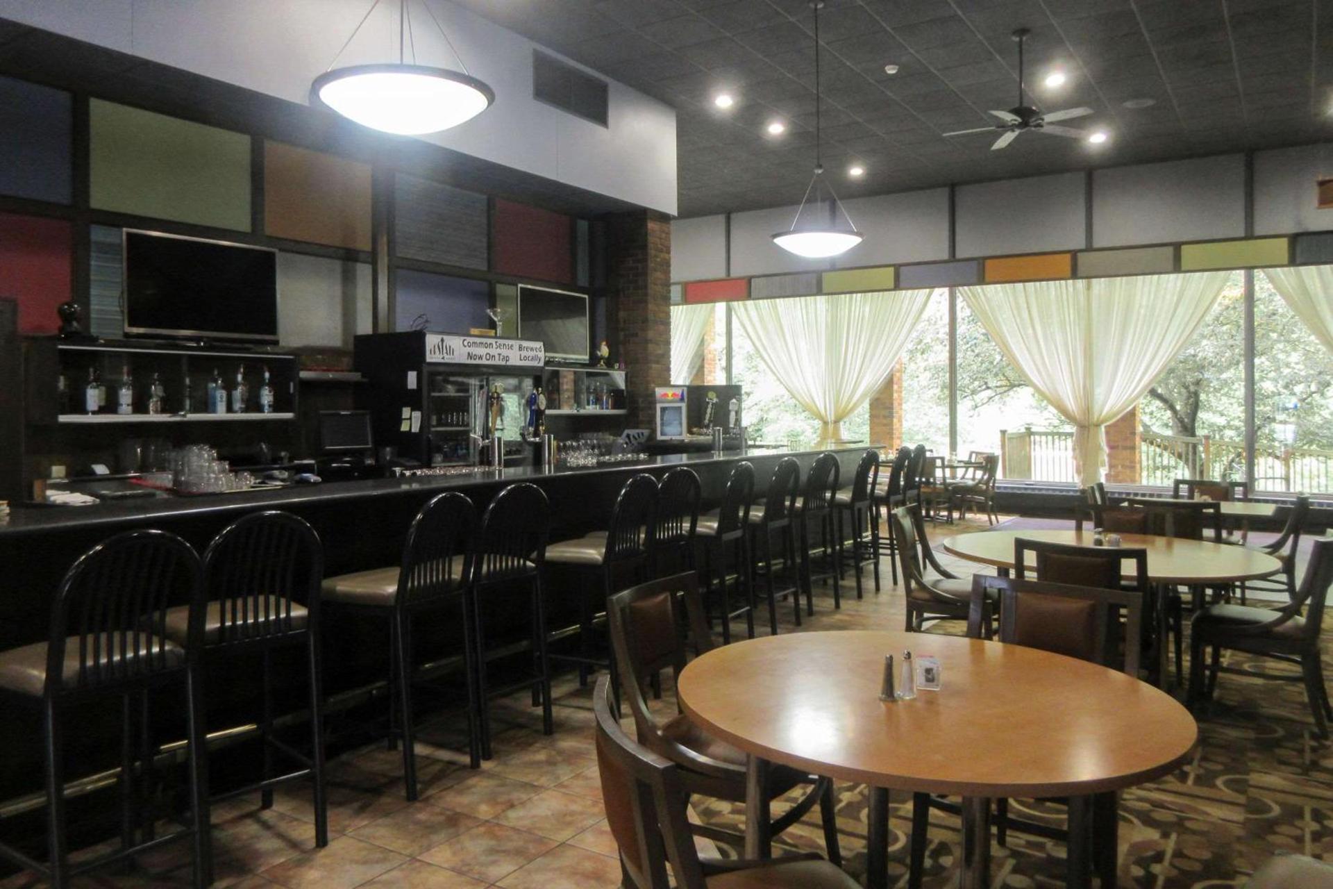 Quality Inn & Suites Owego photo 14