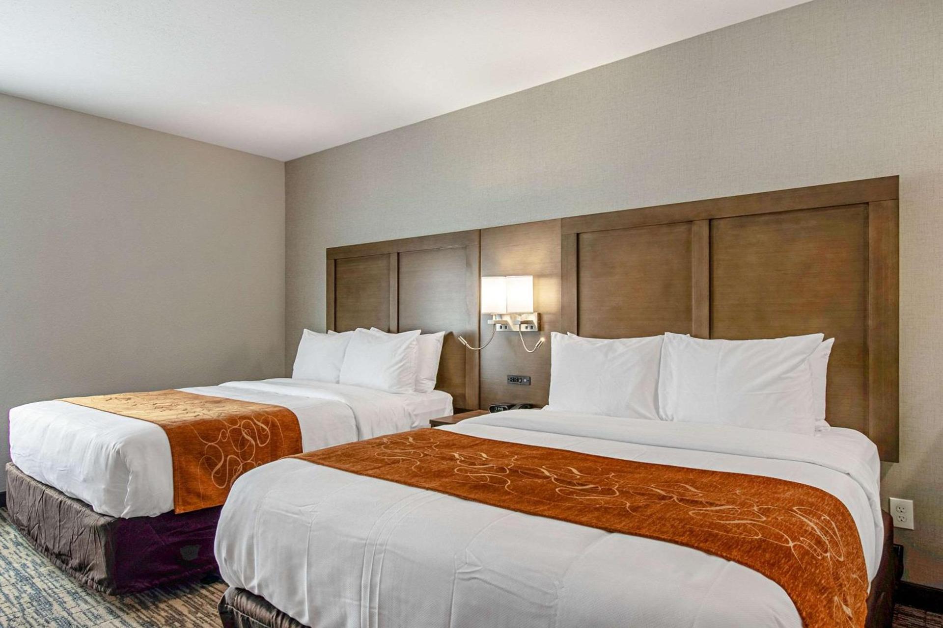 Comfort Suites Grove City - Columbus South photo 14