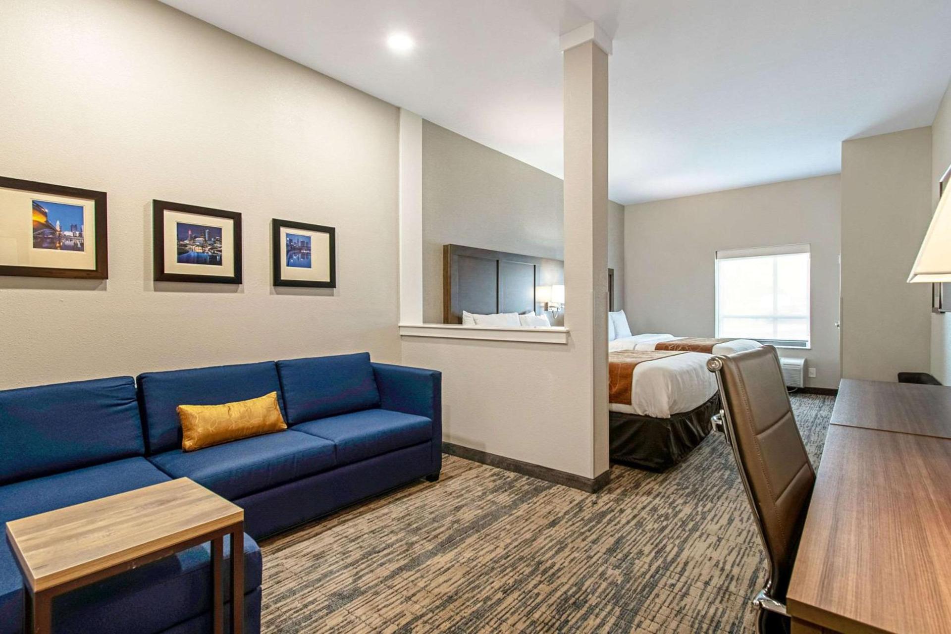 Comfort Suites Grove City - Columbus South photo 5