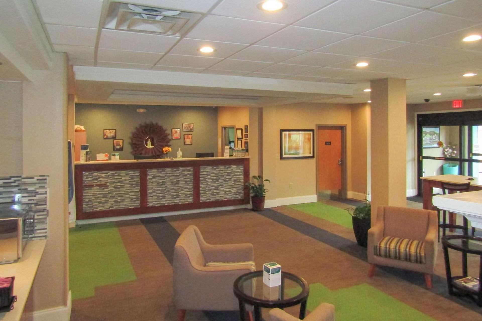 Days-Inn by Wyndham Cedartown photo 2