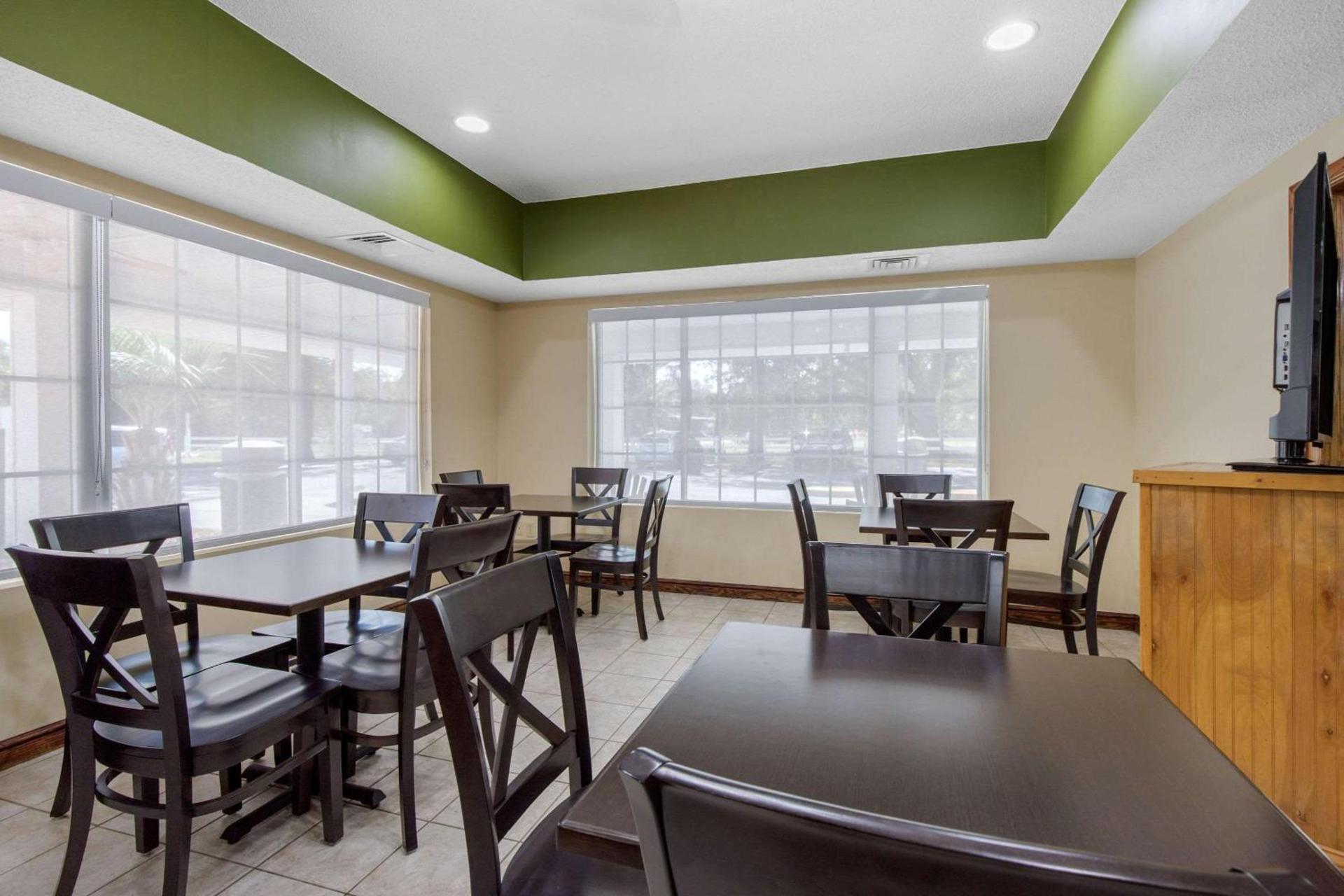 Quality Inn Kingstree North photo 27
