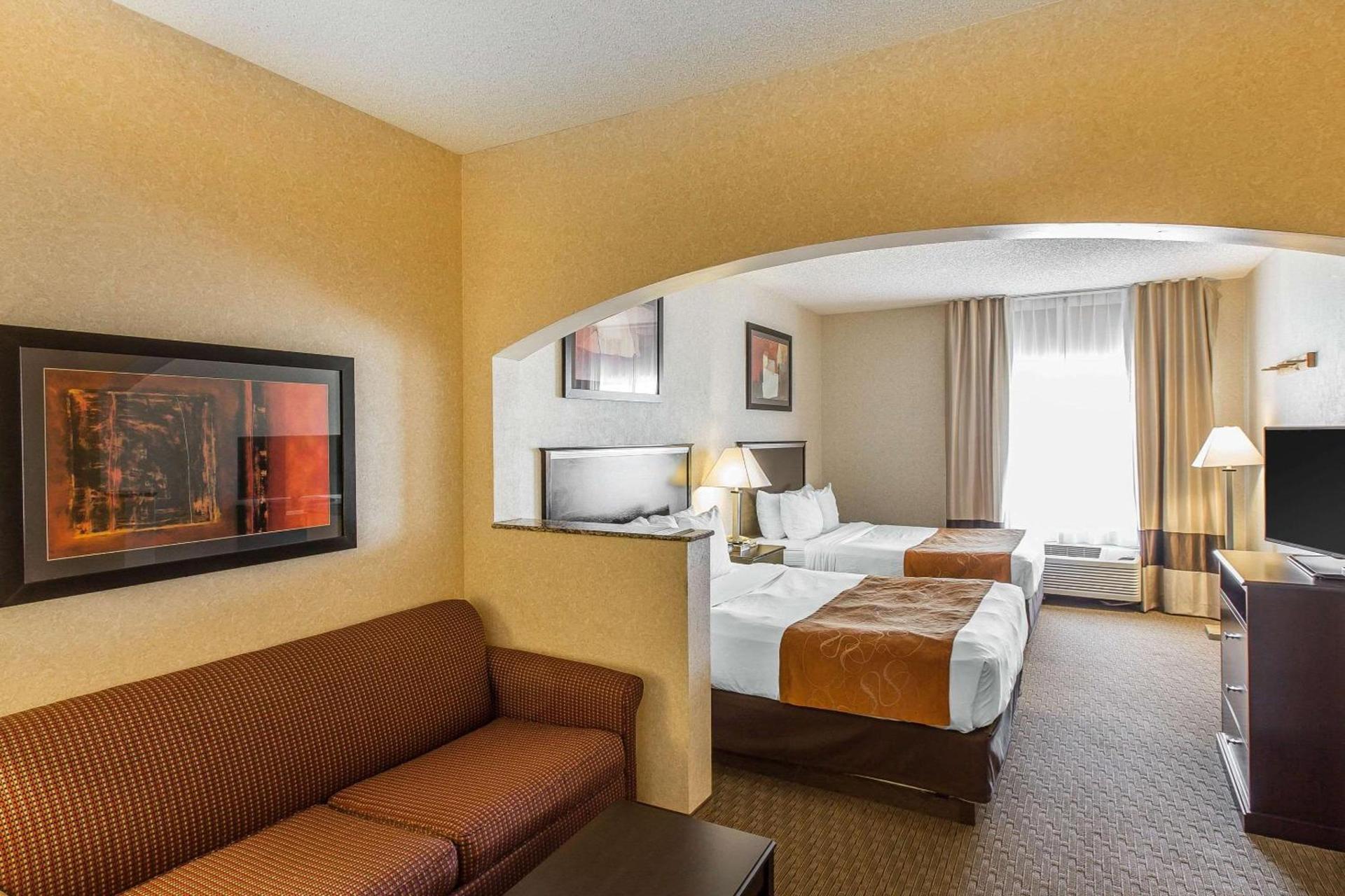 Comfort Suites Summit County photo 2