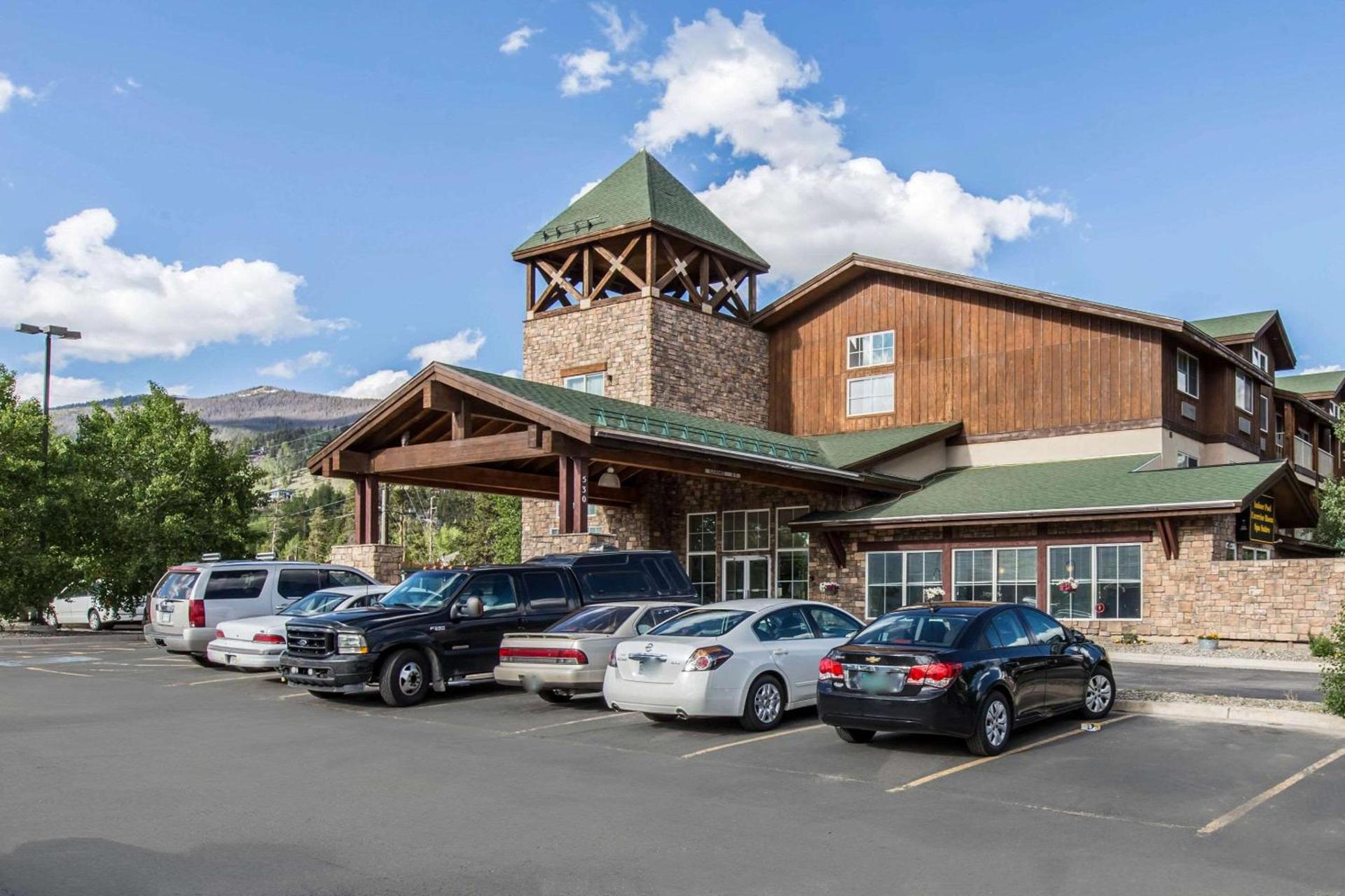 Quality Inn and Suites Silverthorne - Copper Mountain photo 37