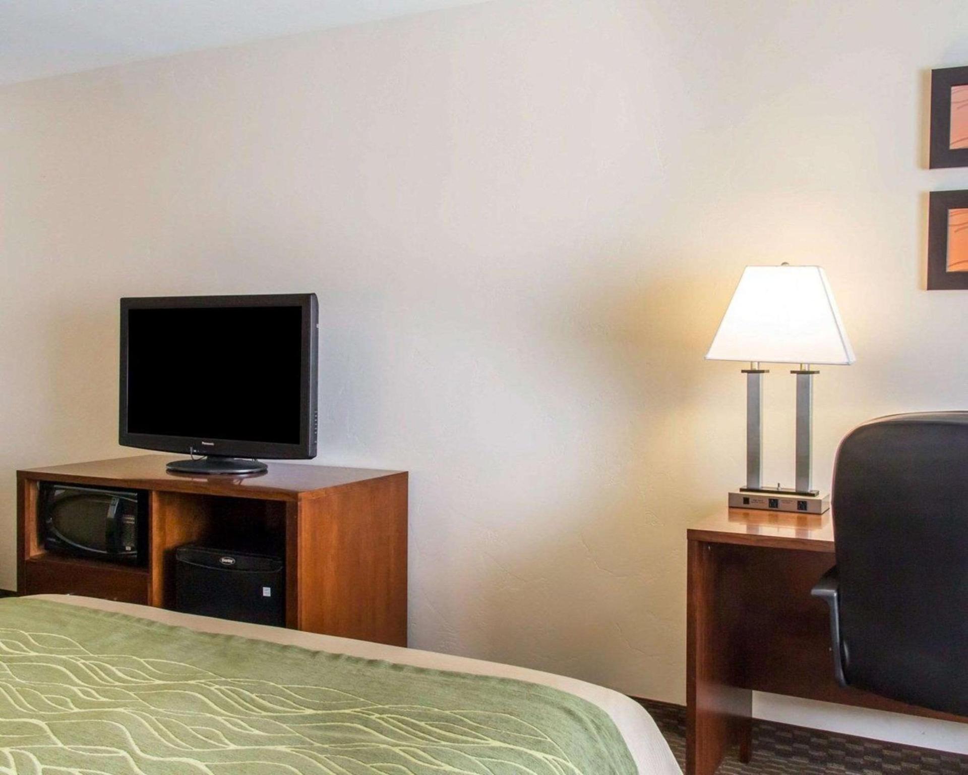 Quality Inn & Suites Vail Valley photo 24