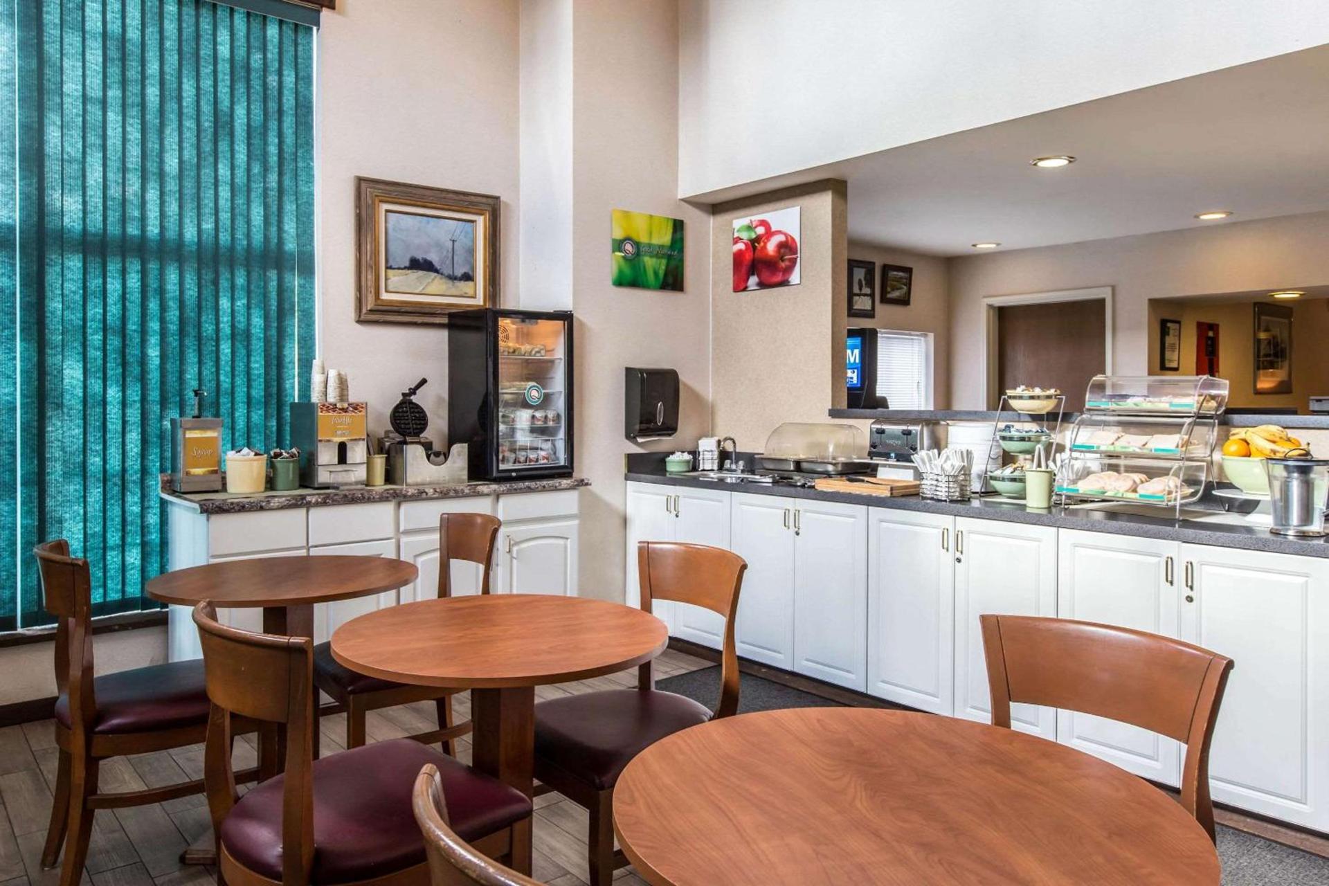 Quality Inn and Suites Silverthorne - Copper Mountain photo 27