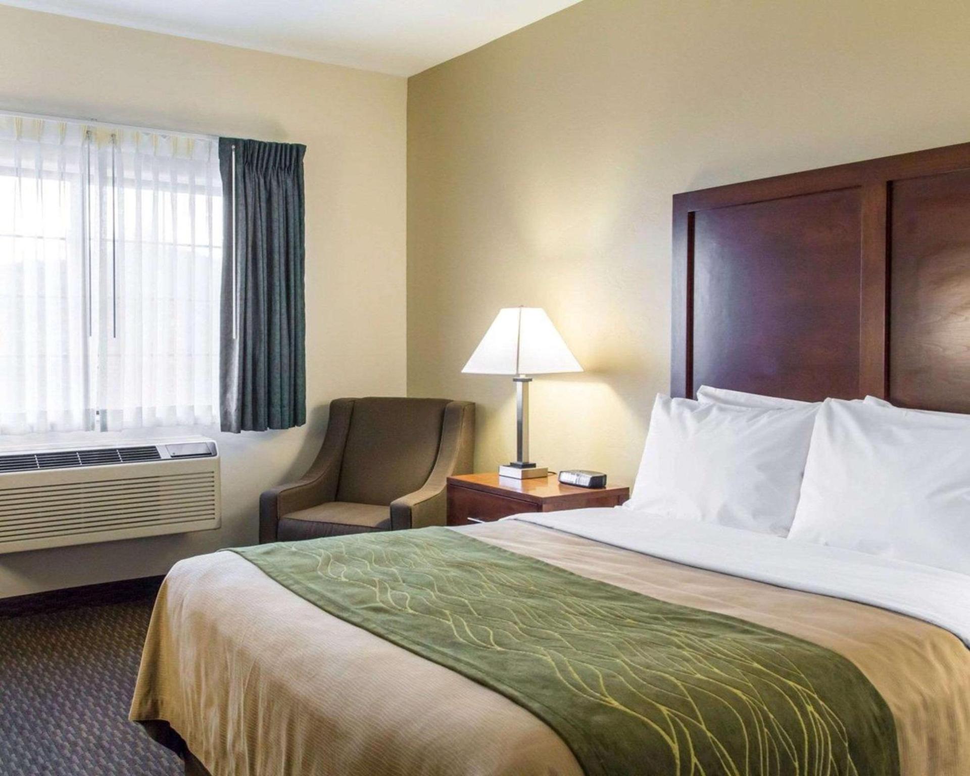 Quality Inn & Suites Vail Valley photo 23