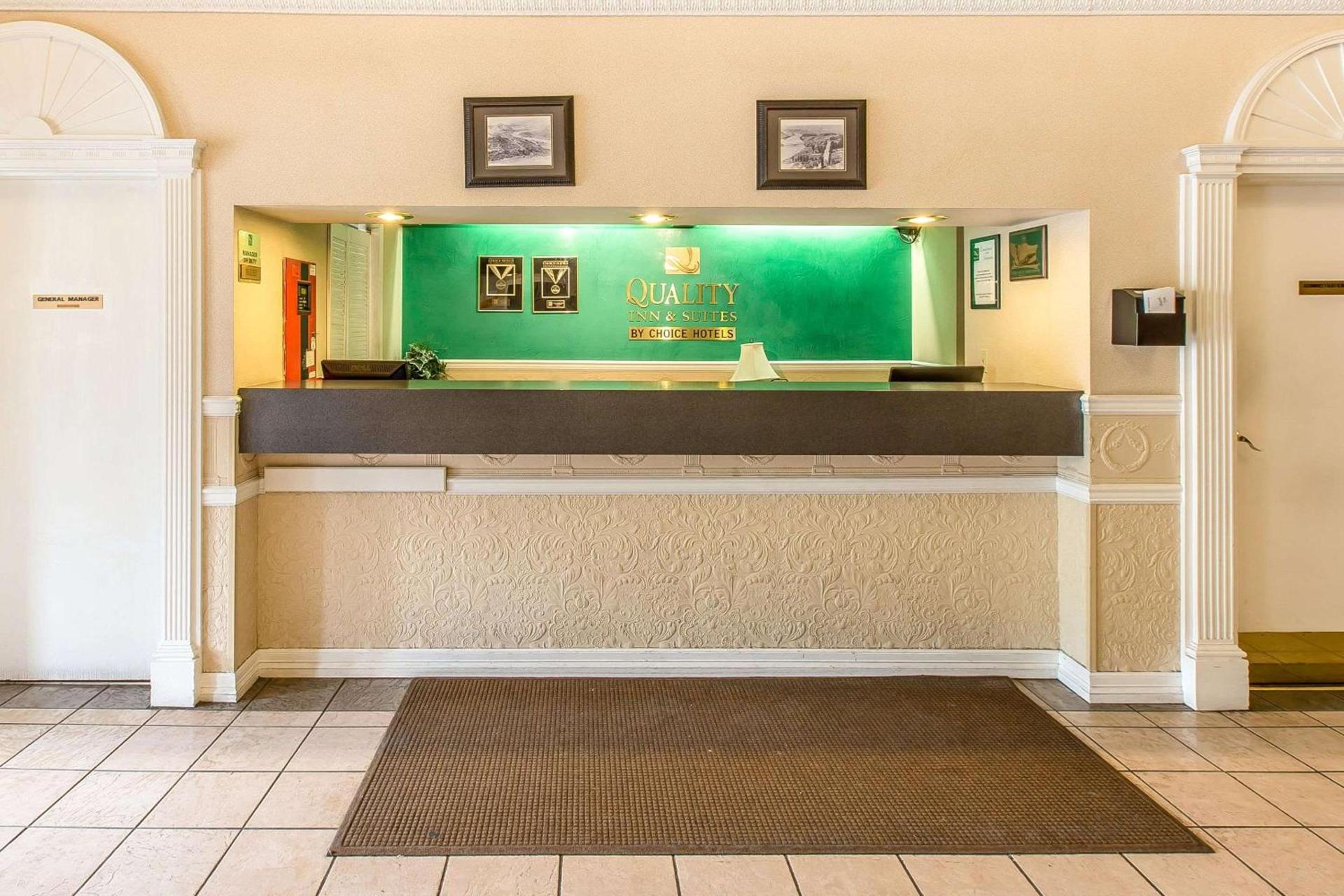 Quality Inn & Suites On The River photo 5