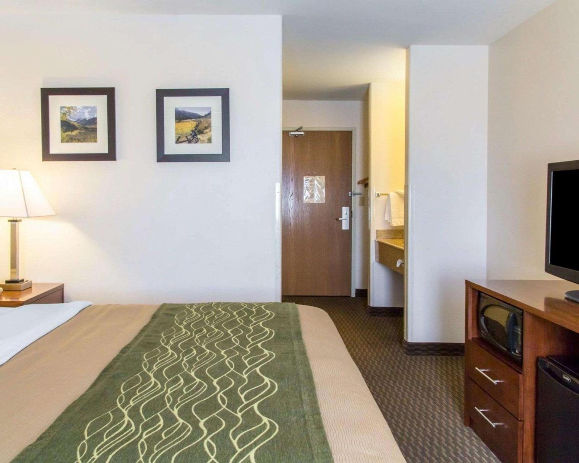 Quality Inn & Suites Vail Valley photo 28