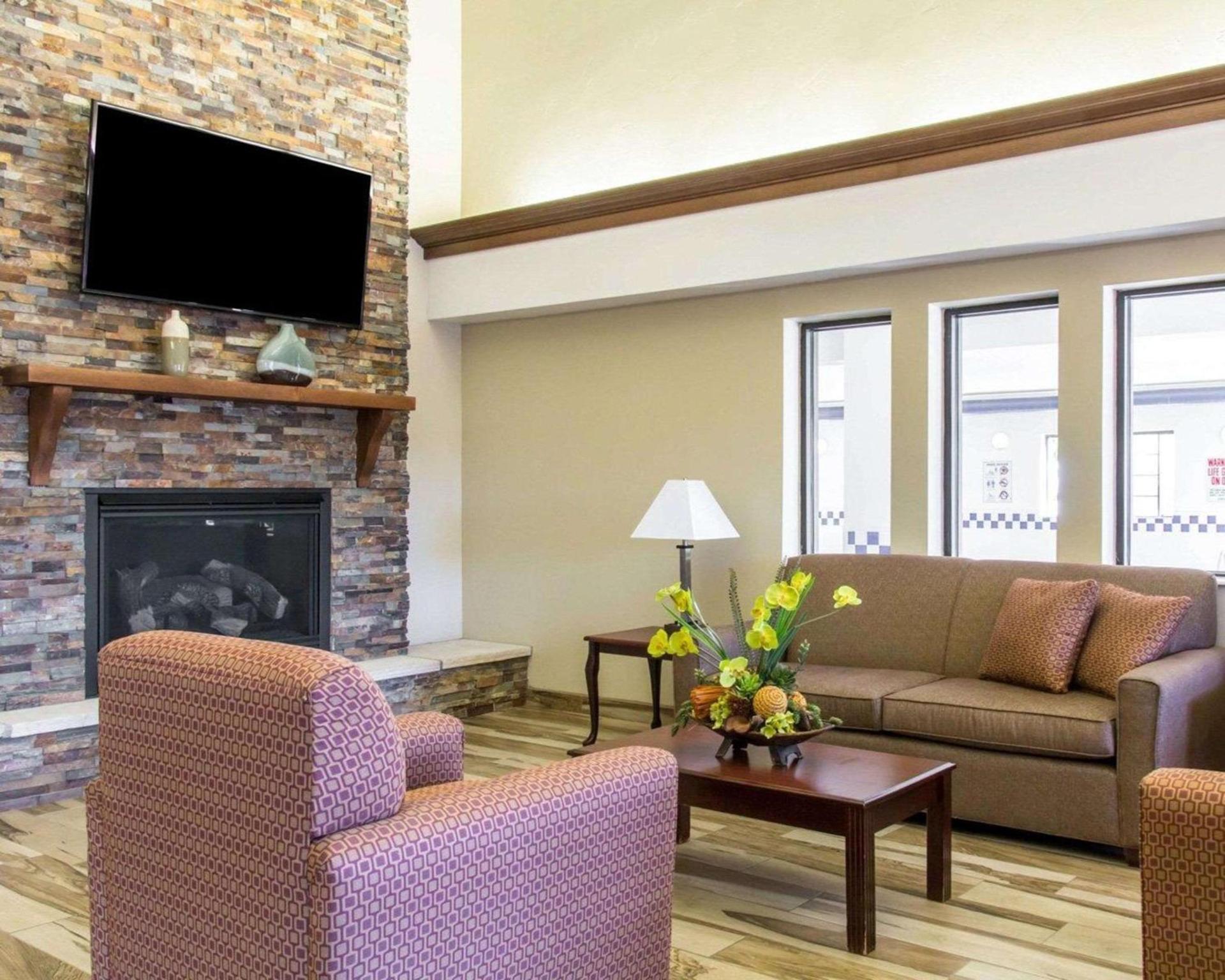 Quality Inn & Suites Vail Valley photo 21
