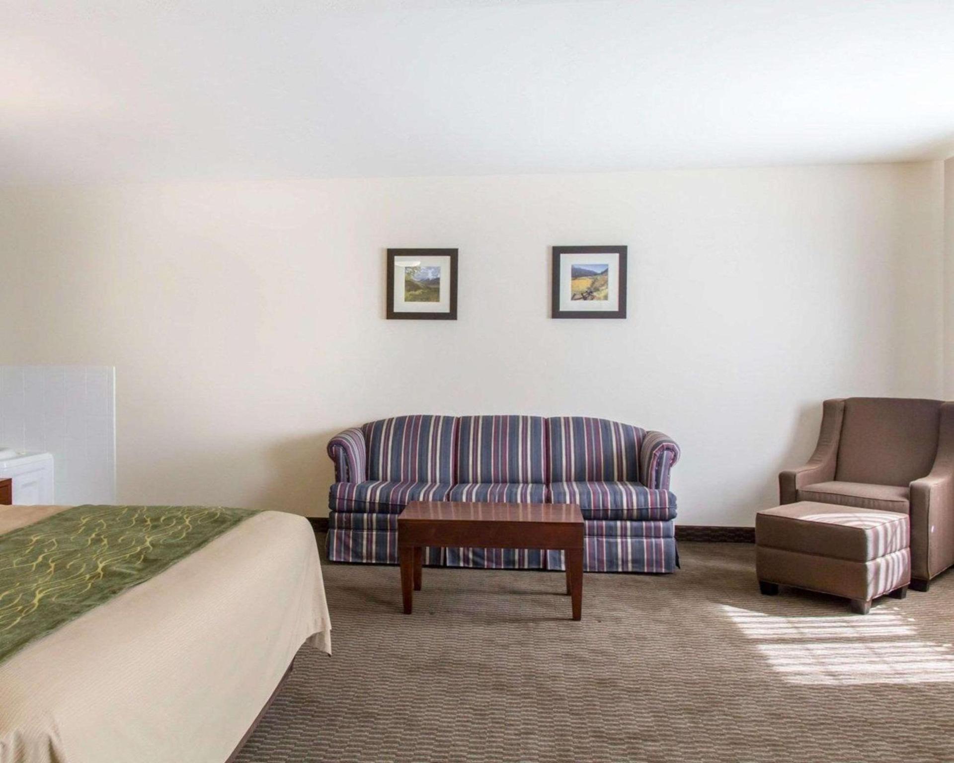 Quality Inn & Suites Vail Valley photo 14