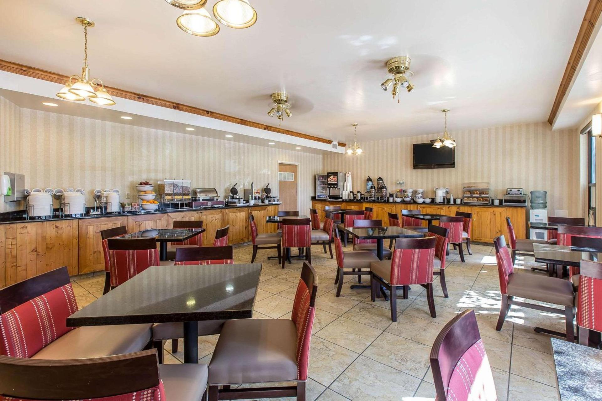 Comfort Suites Summit County photo 15