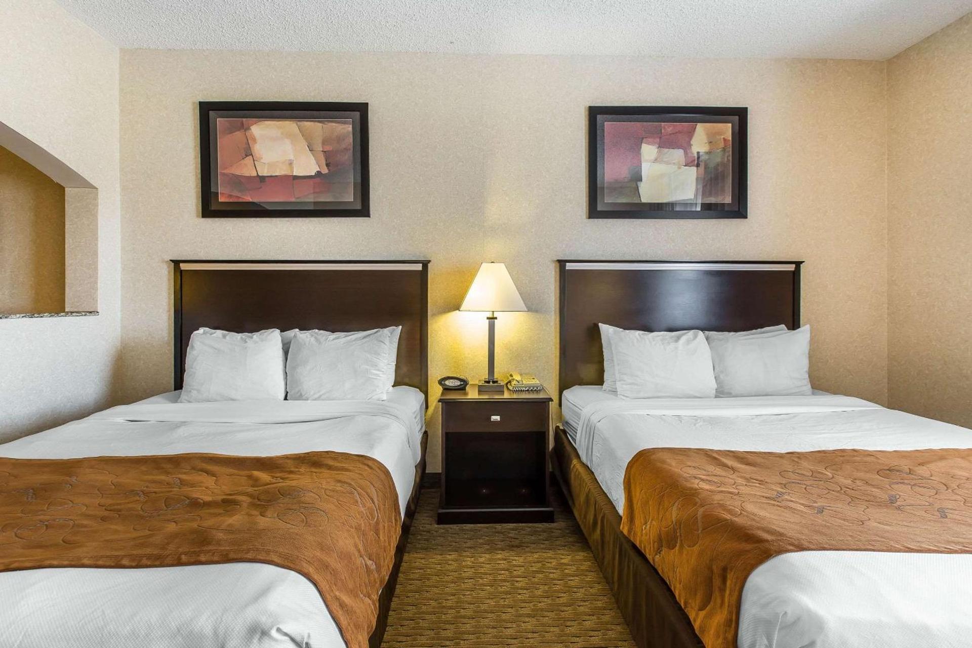 Comfort Suites Summit County photo 22
