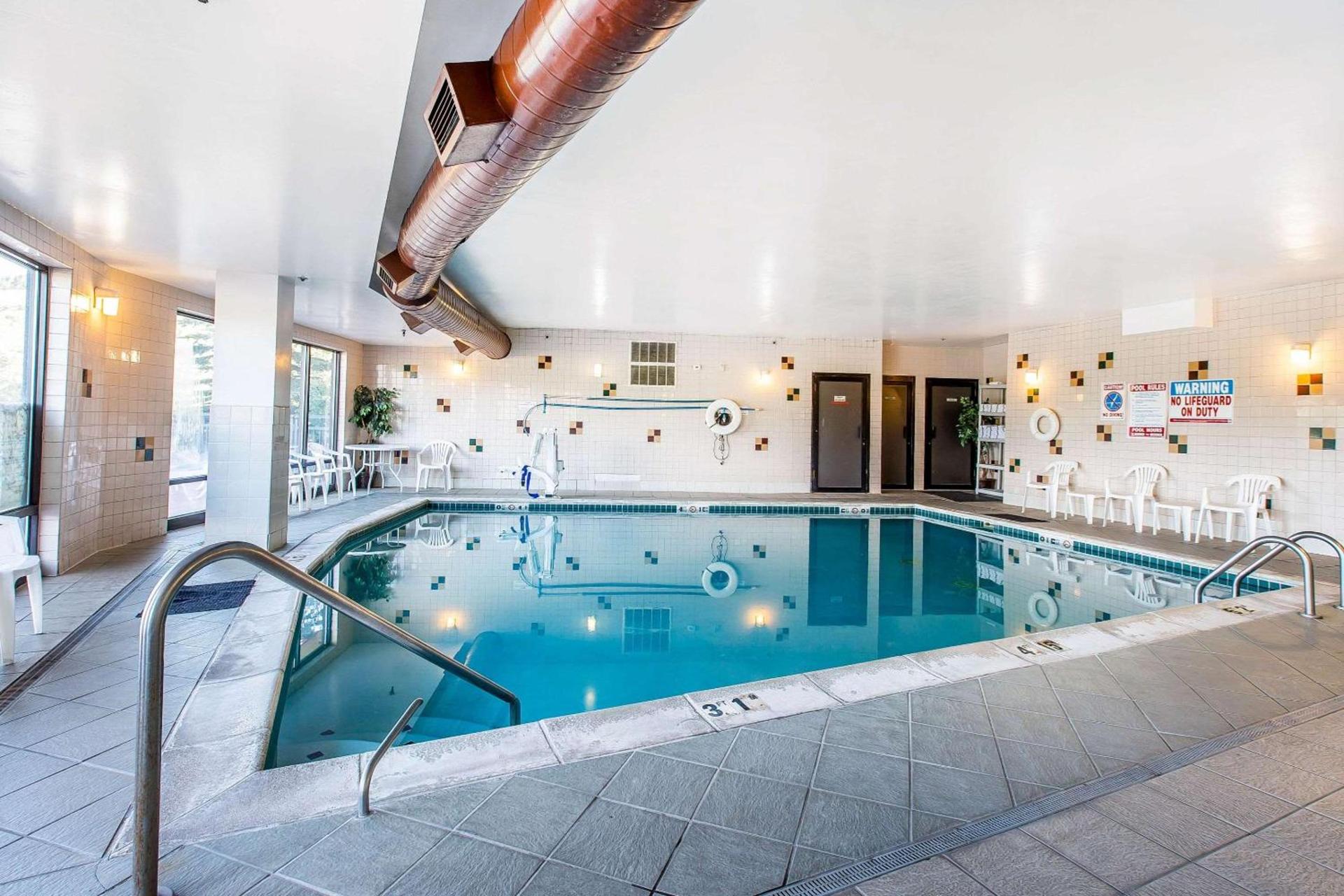 Comfort Suites Summit County photo 23