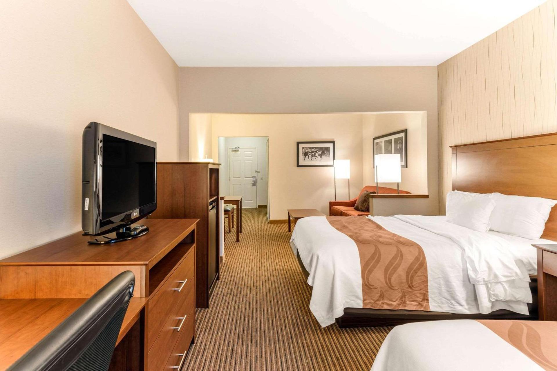 Quality Inn & Suites University Fort Collins photo 8