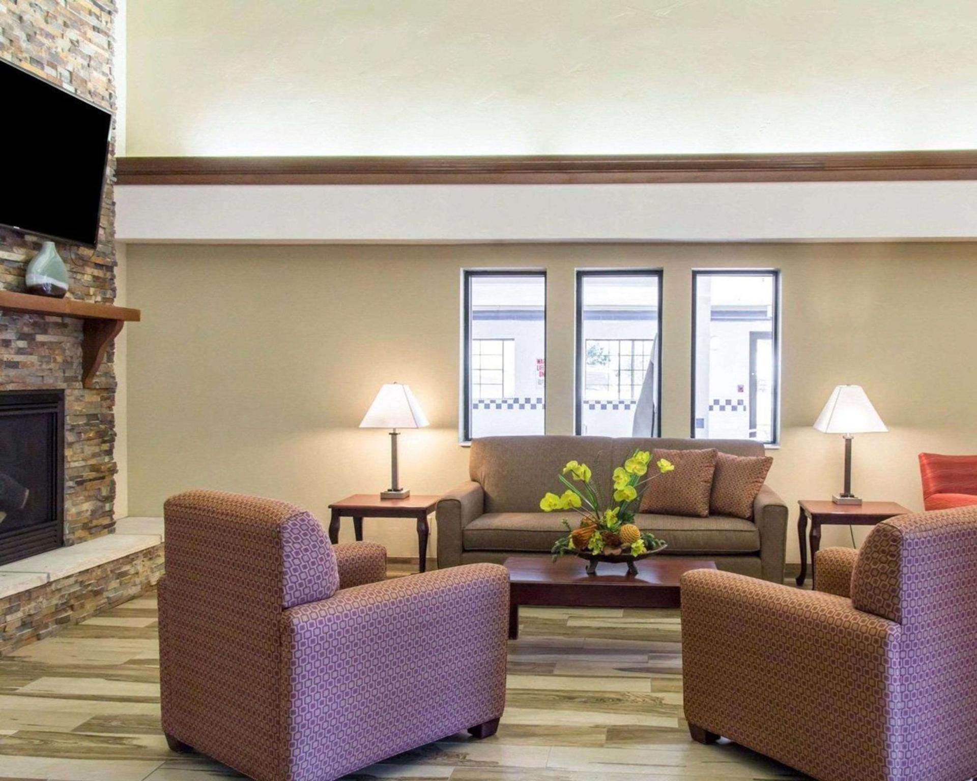 Quality Inn & Suites Vail Valley photo 4