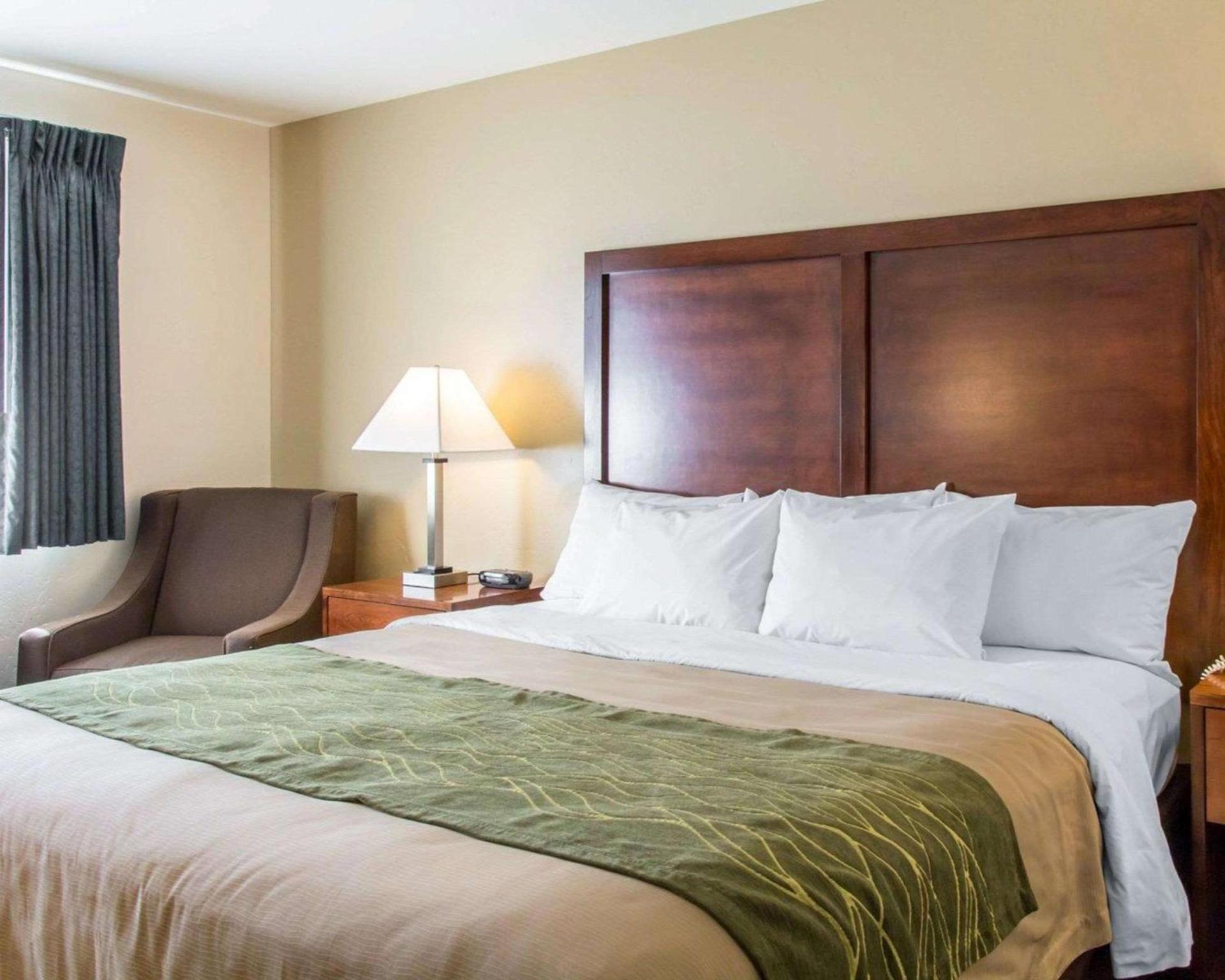 Quality Inn & Suites Vail Valley photo 5