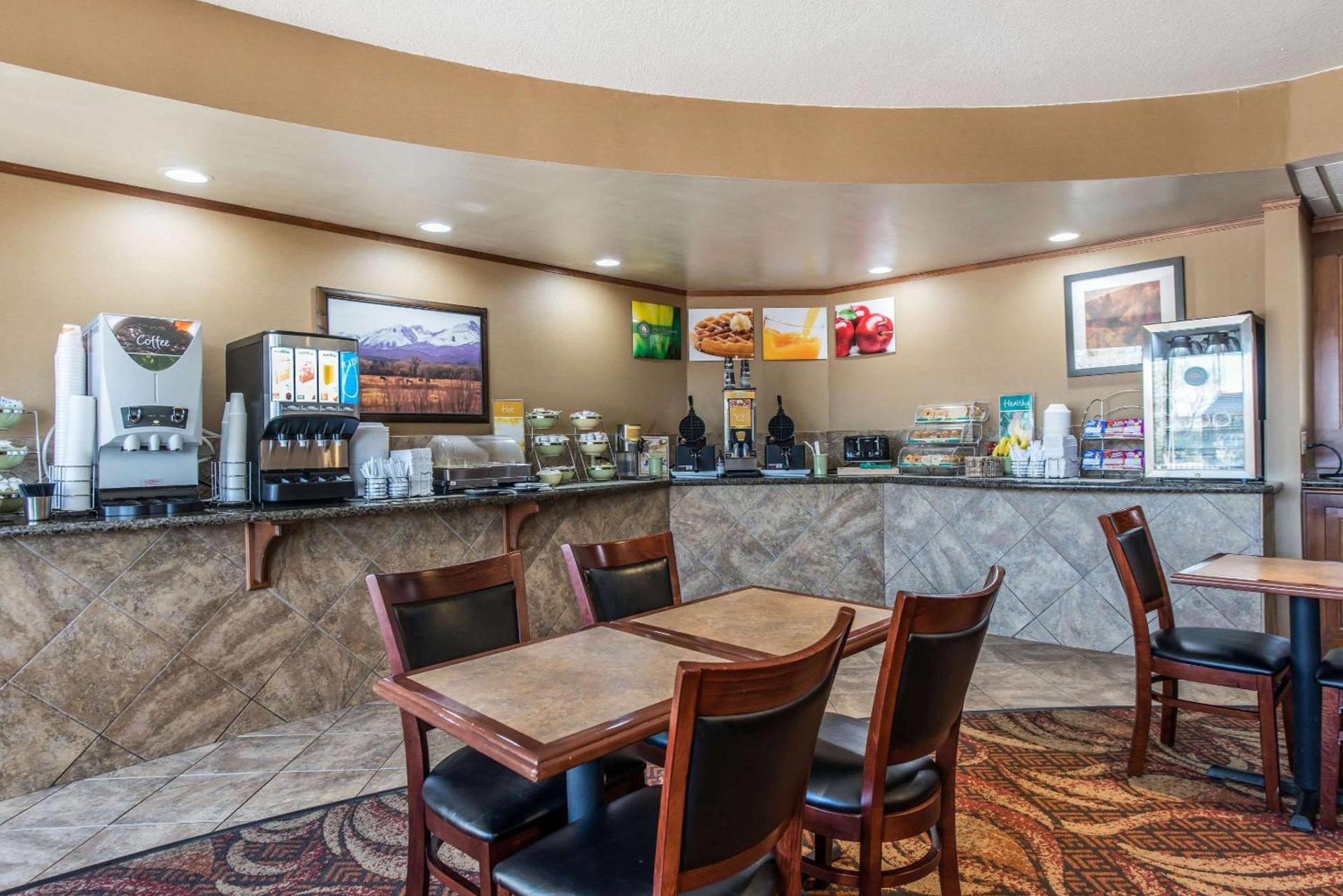 Quality Inn Colorado Springs South photo 8