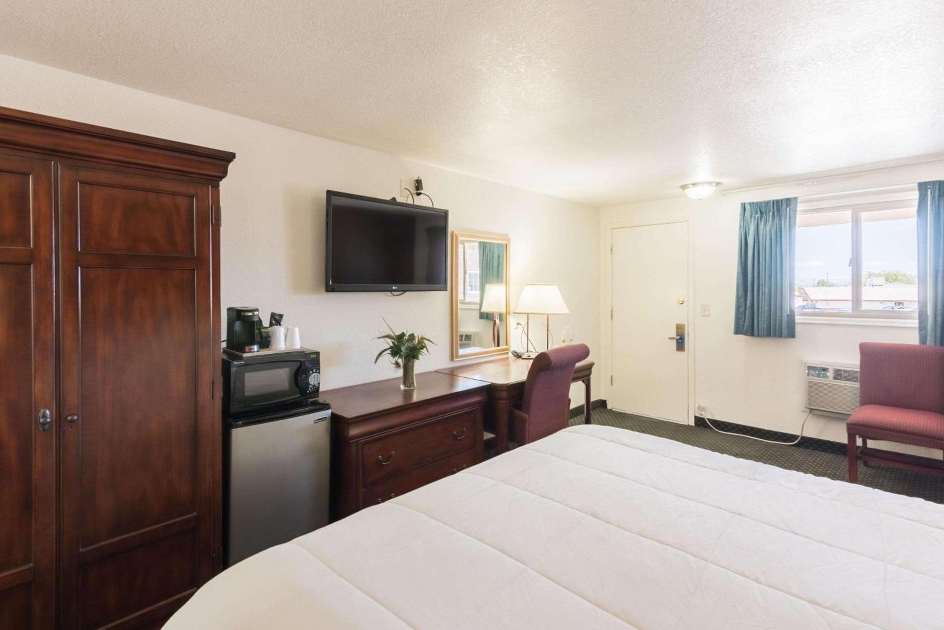 1st Interstate Inn Montrose photo 14