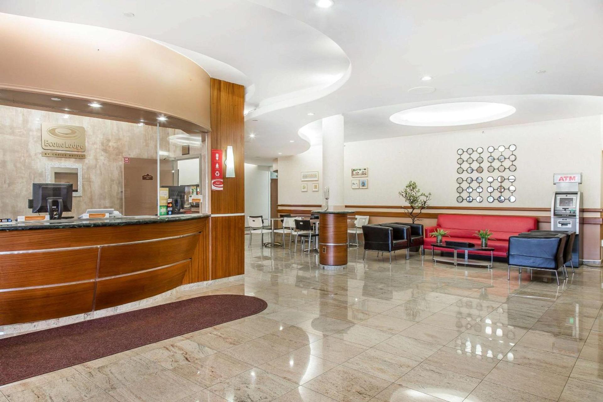 Econo Lodge photo 7