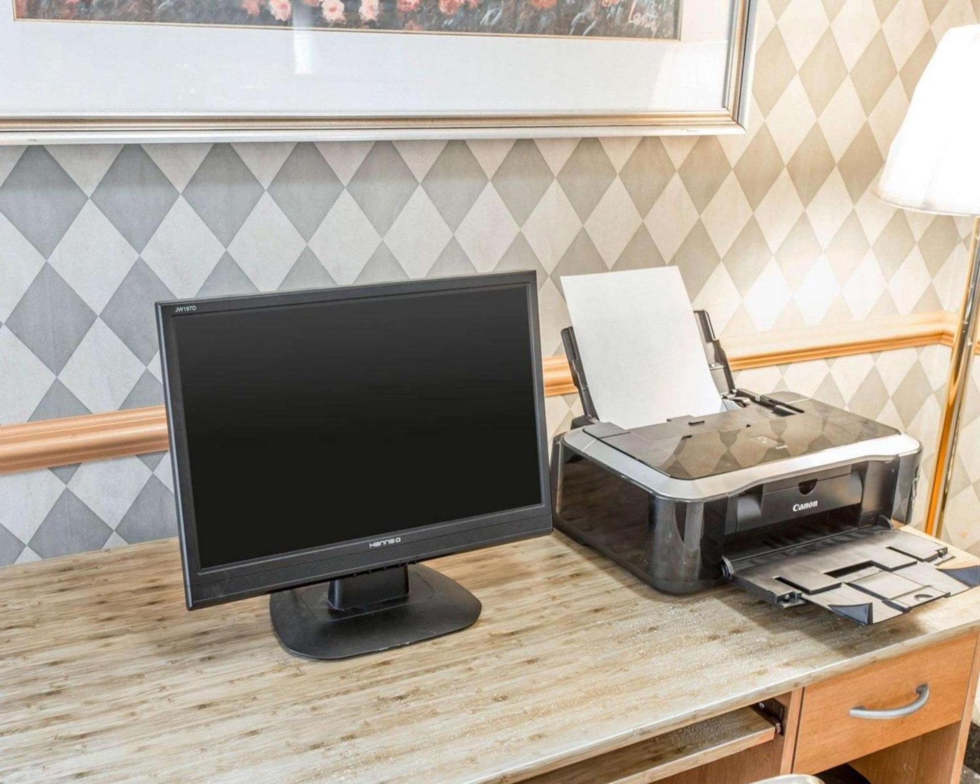 GreenTree Inn Denver Tech Center photo 8