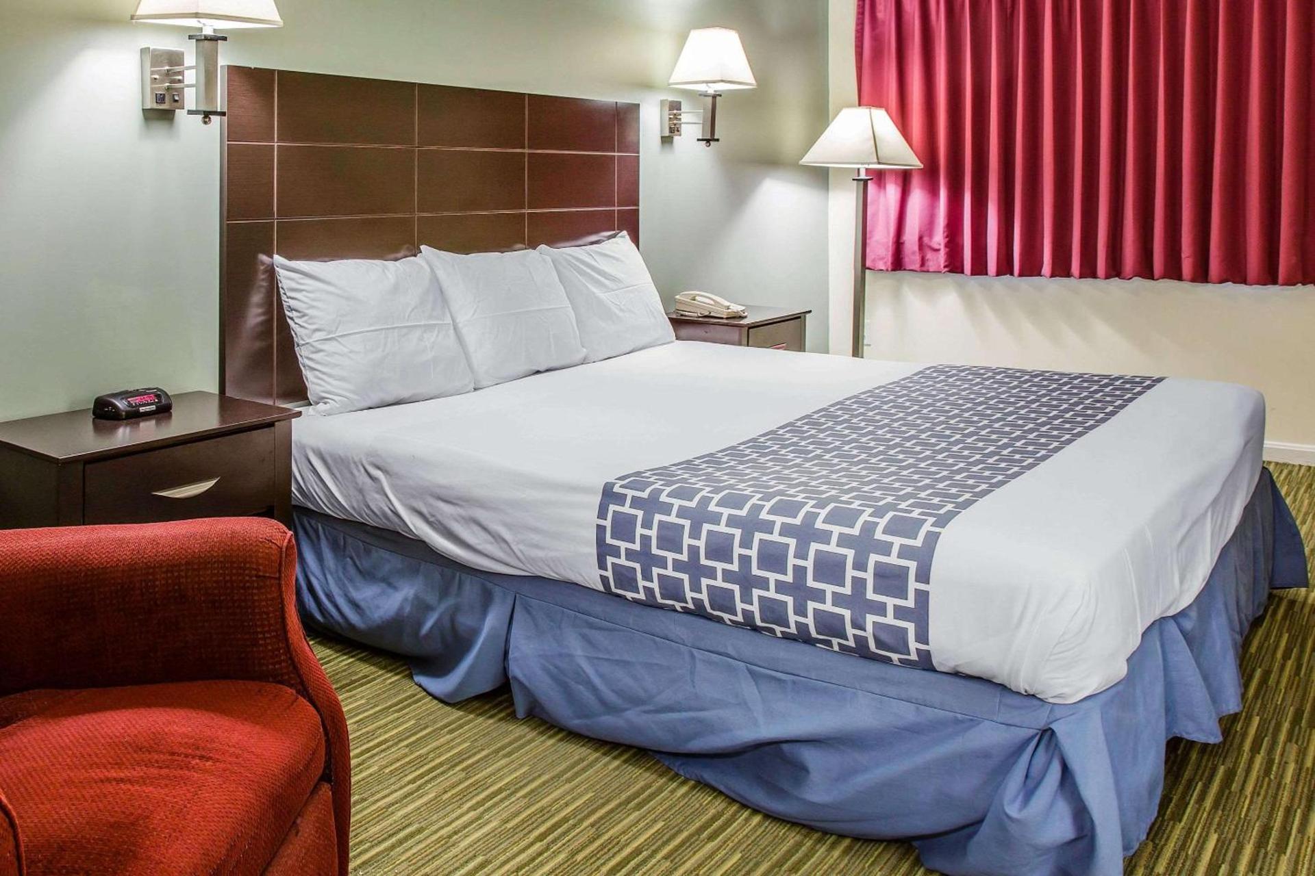 Rodeway Inn Groton - New London photo 13