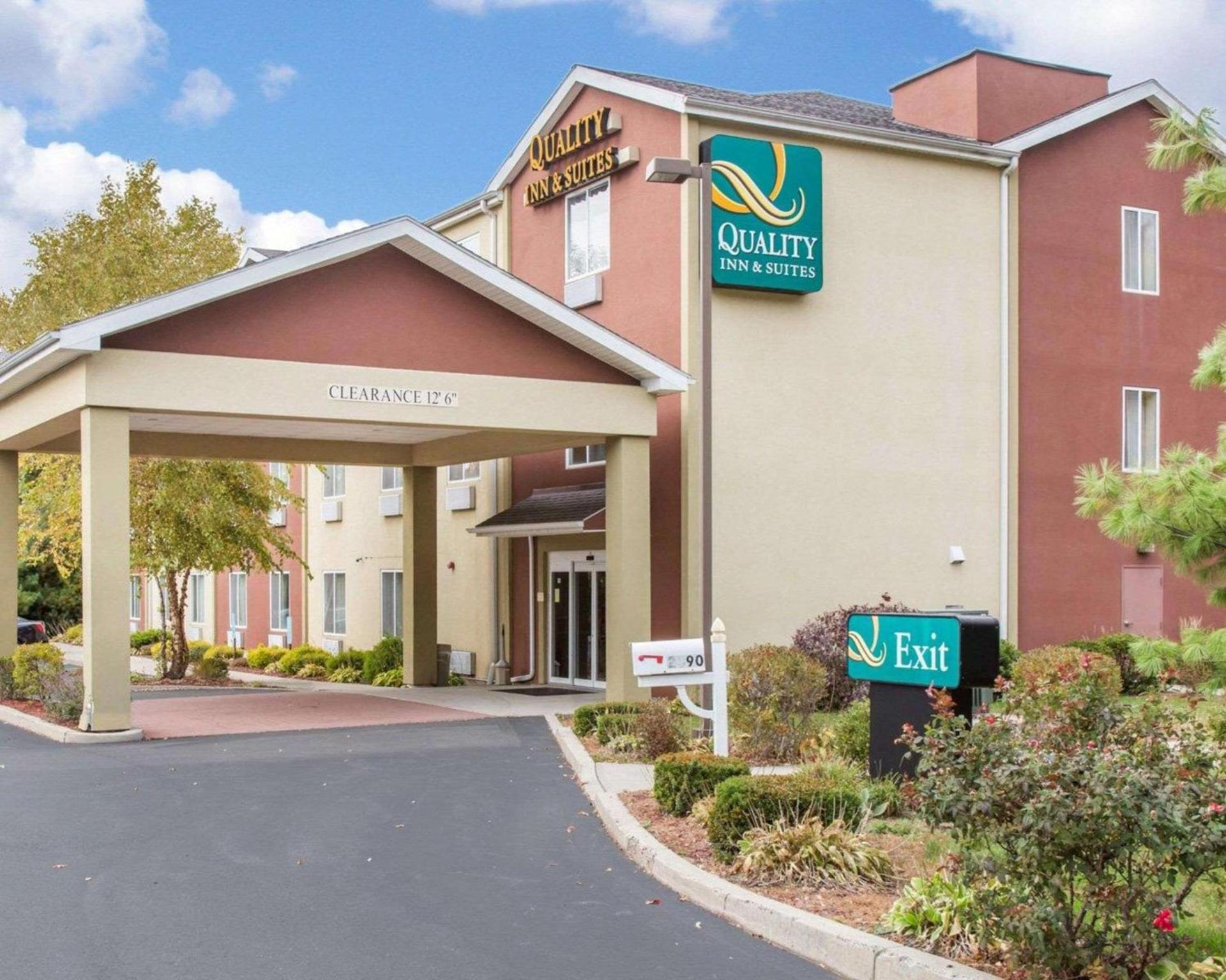 Quality Inn & Suites photo 7
