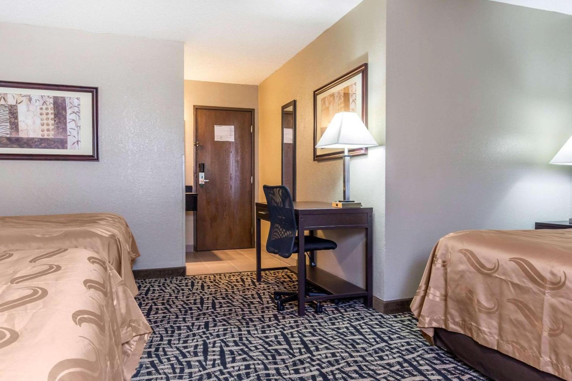 Quality Inn Lamar photo 13