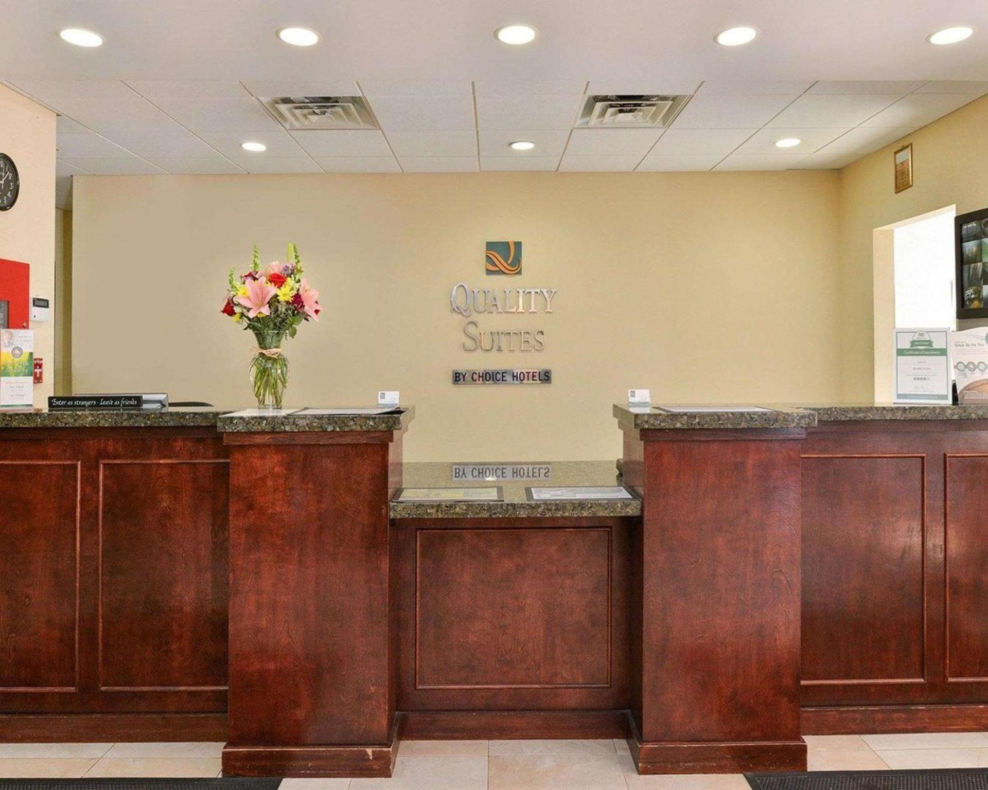 Quality Suites Stratford photo 6