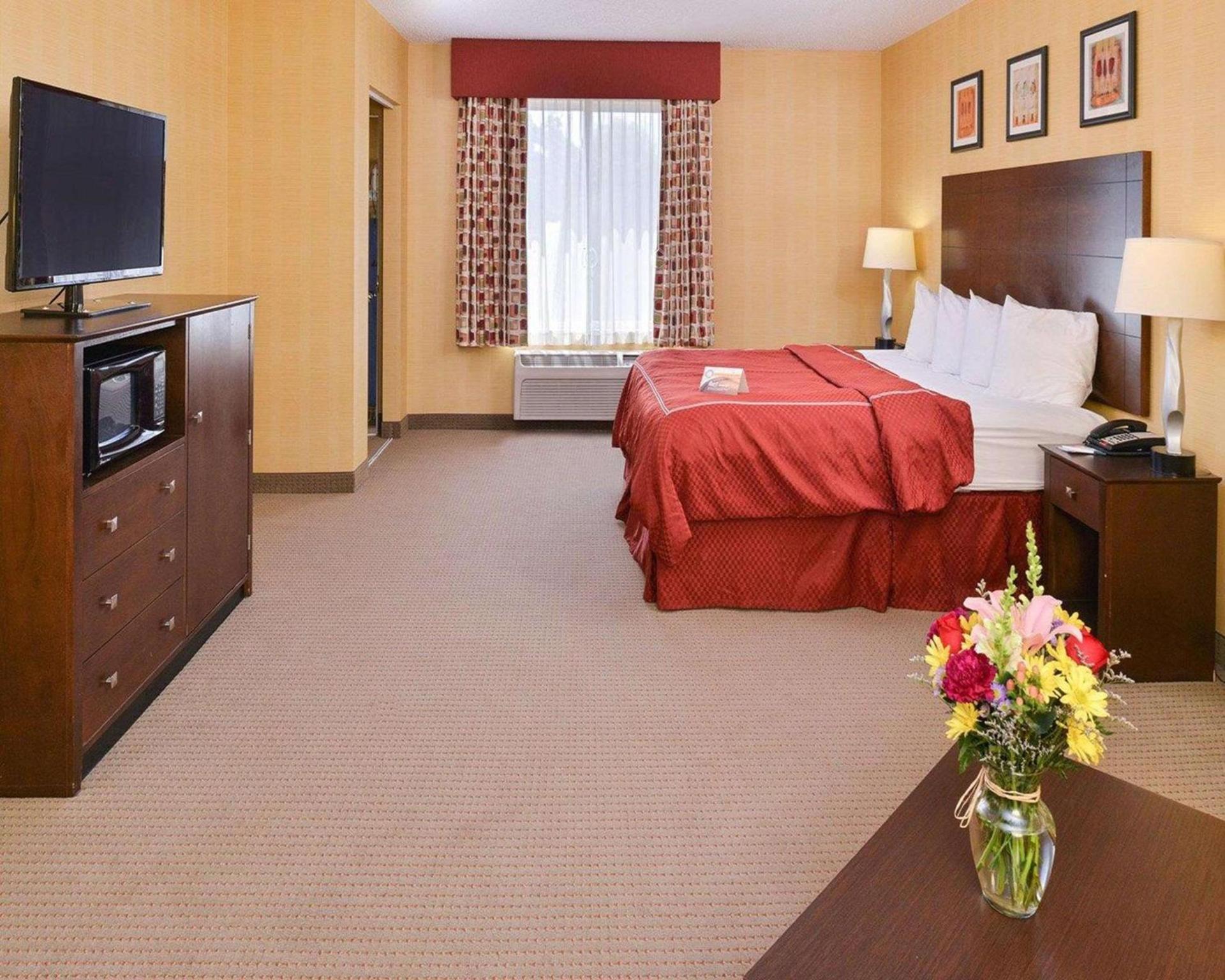 Quality Suites Stratford photo 17