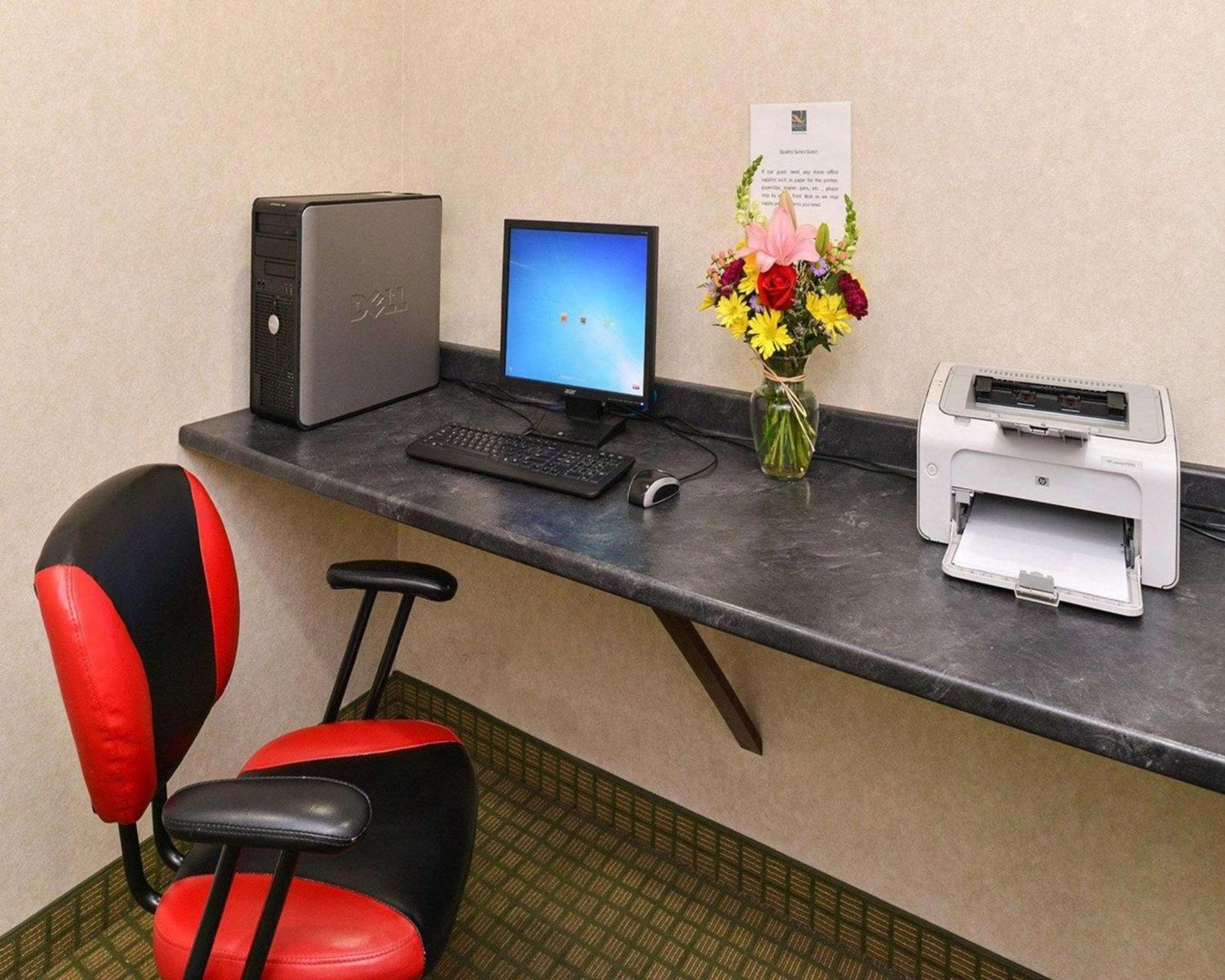 Quality Suites Stratford photo 23