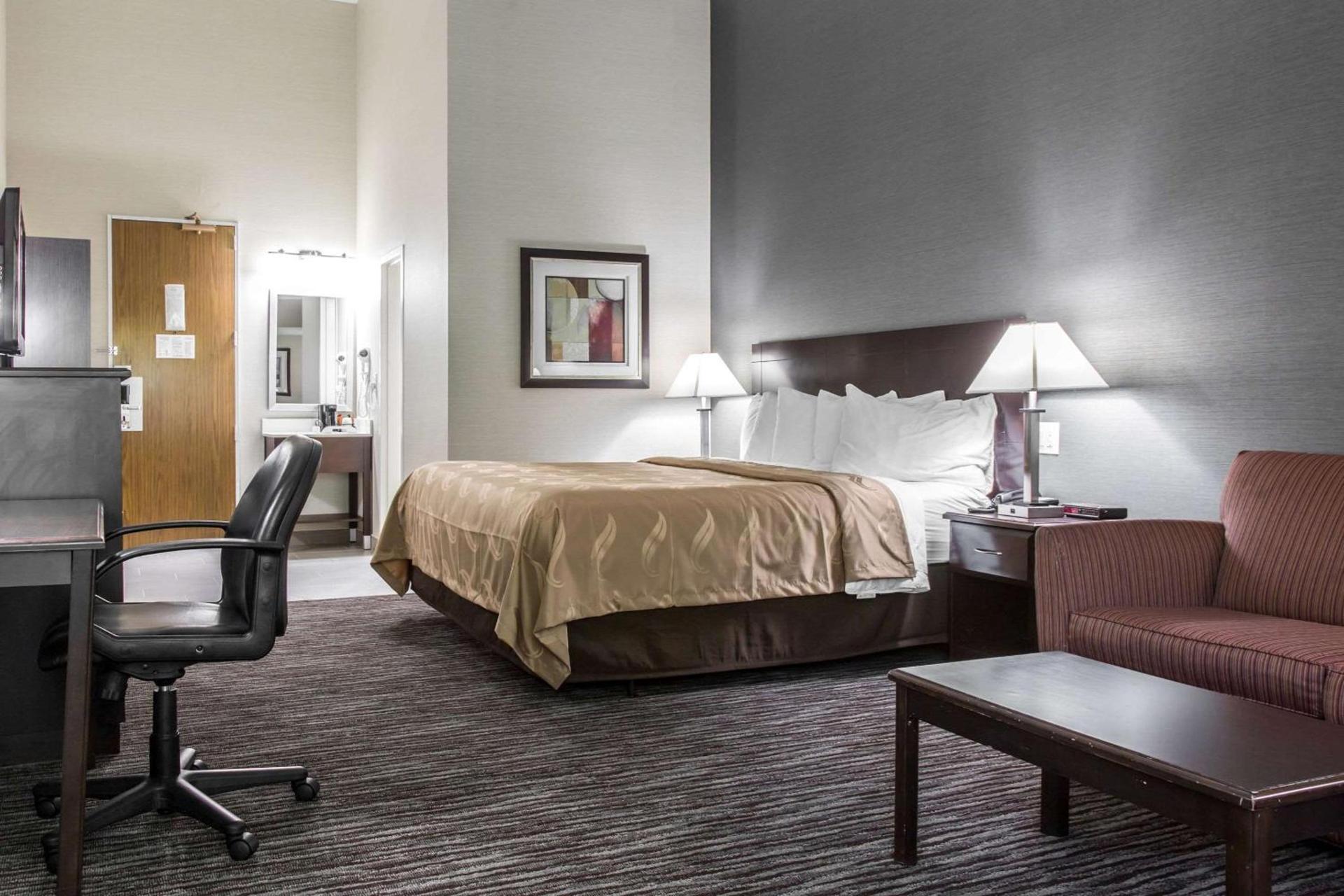 Quality Inn & Suites Danbury near University photo 18
