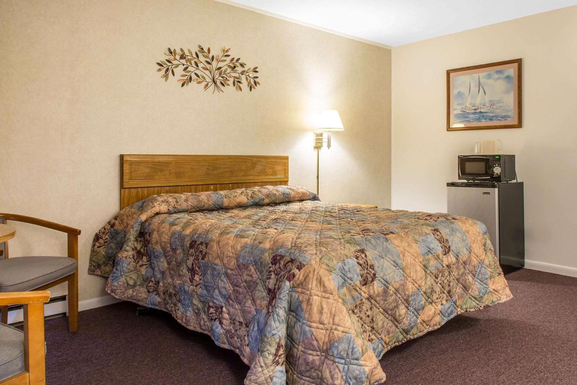 Rodeway Inn Waterford - New London photo 8