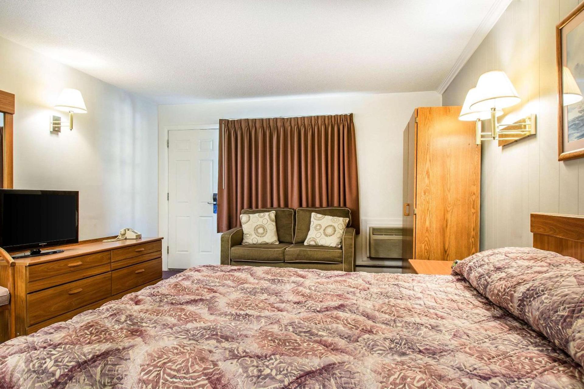 Rodeway Inn Waterford - New London photo 6