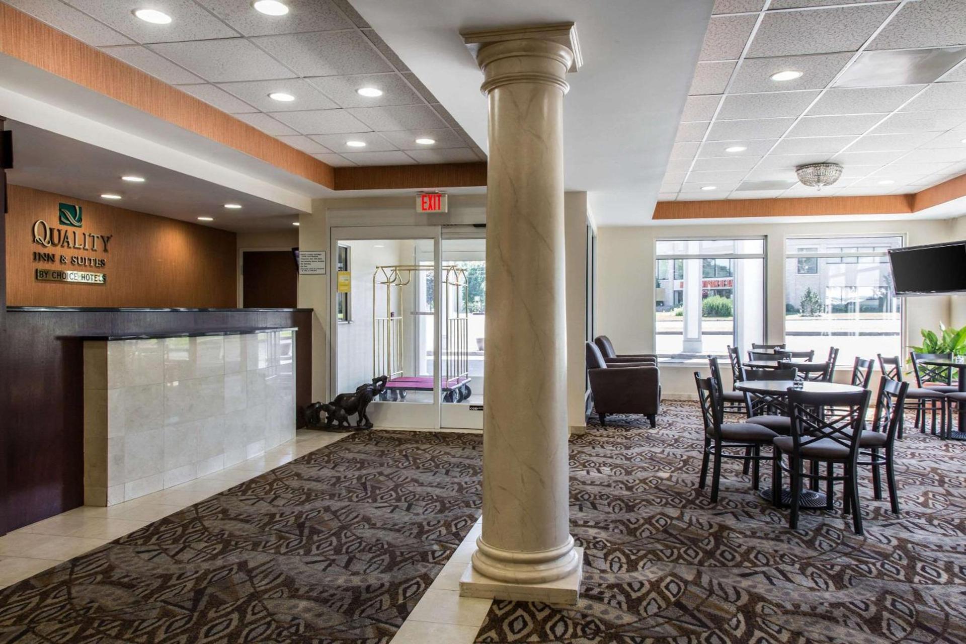 Quality Inn & Suites Danbury near University photo 13