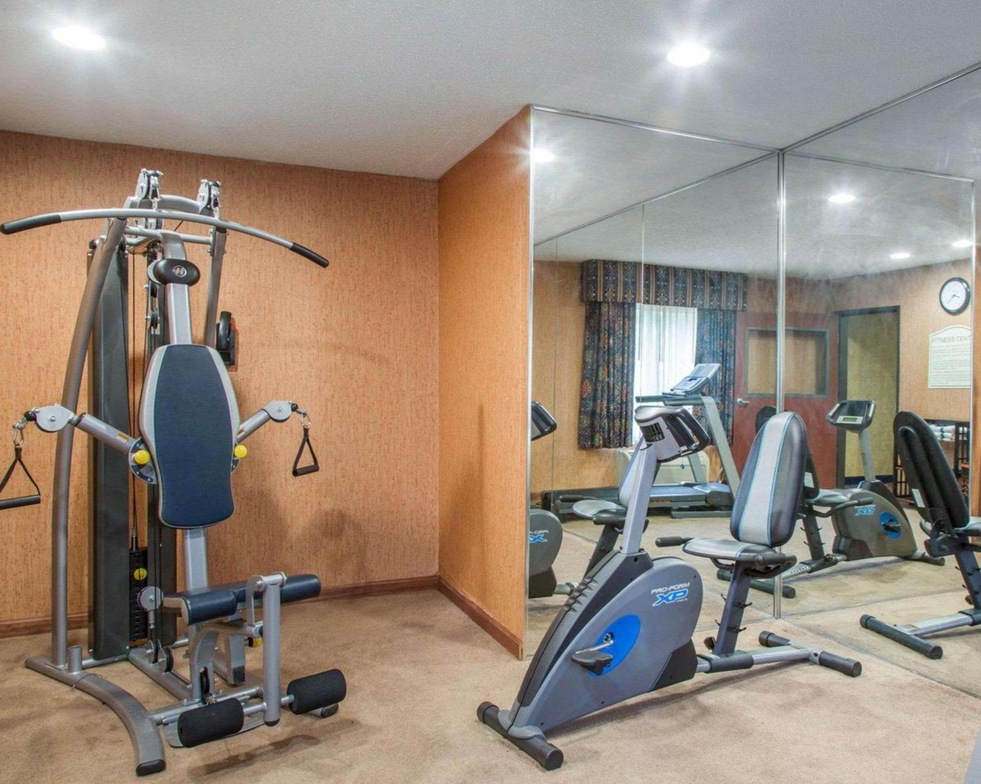 Quality Inn & Suites photo 23