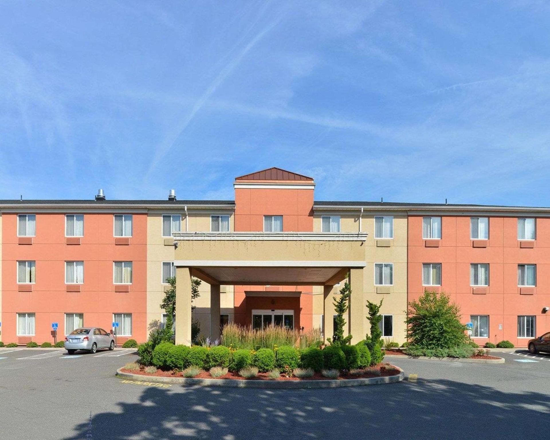 Quality Suites Stratford photo 3