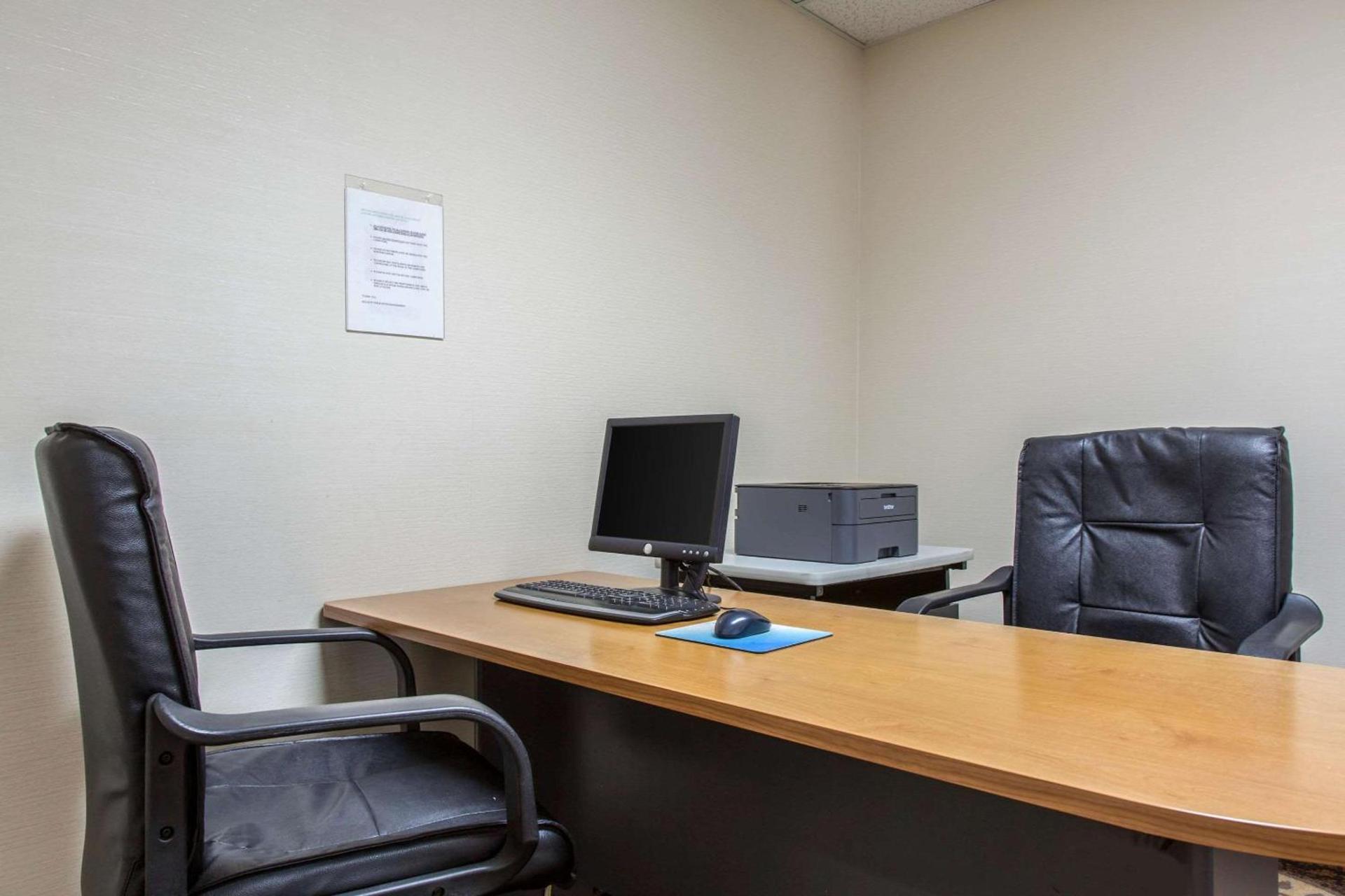 Quality Inn & Suites Danbury near University photo 6