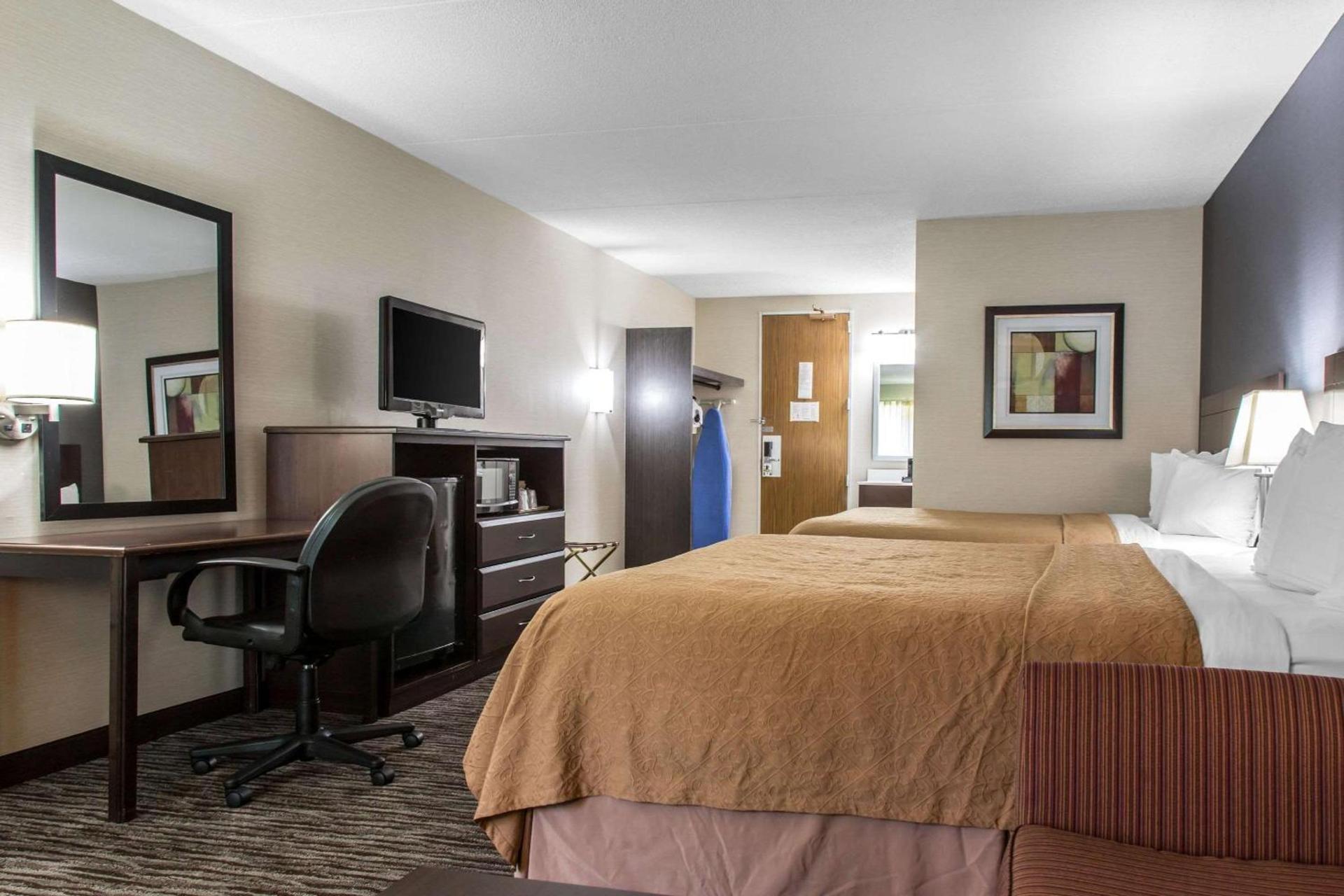 Quality Inn & Suites Danbury near University photo 5