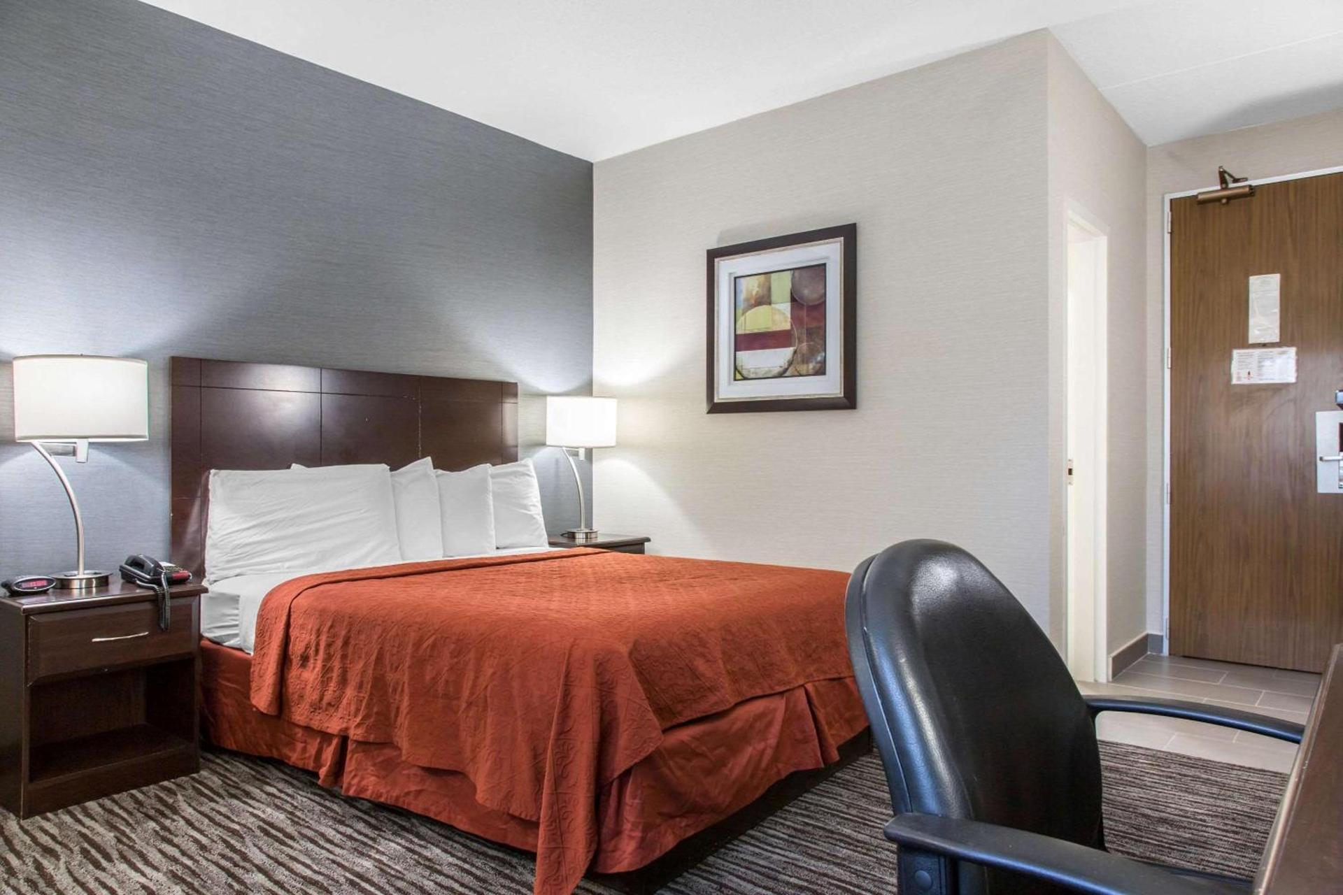 Quality Inn & Suites Danbury near University photo 4